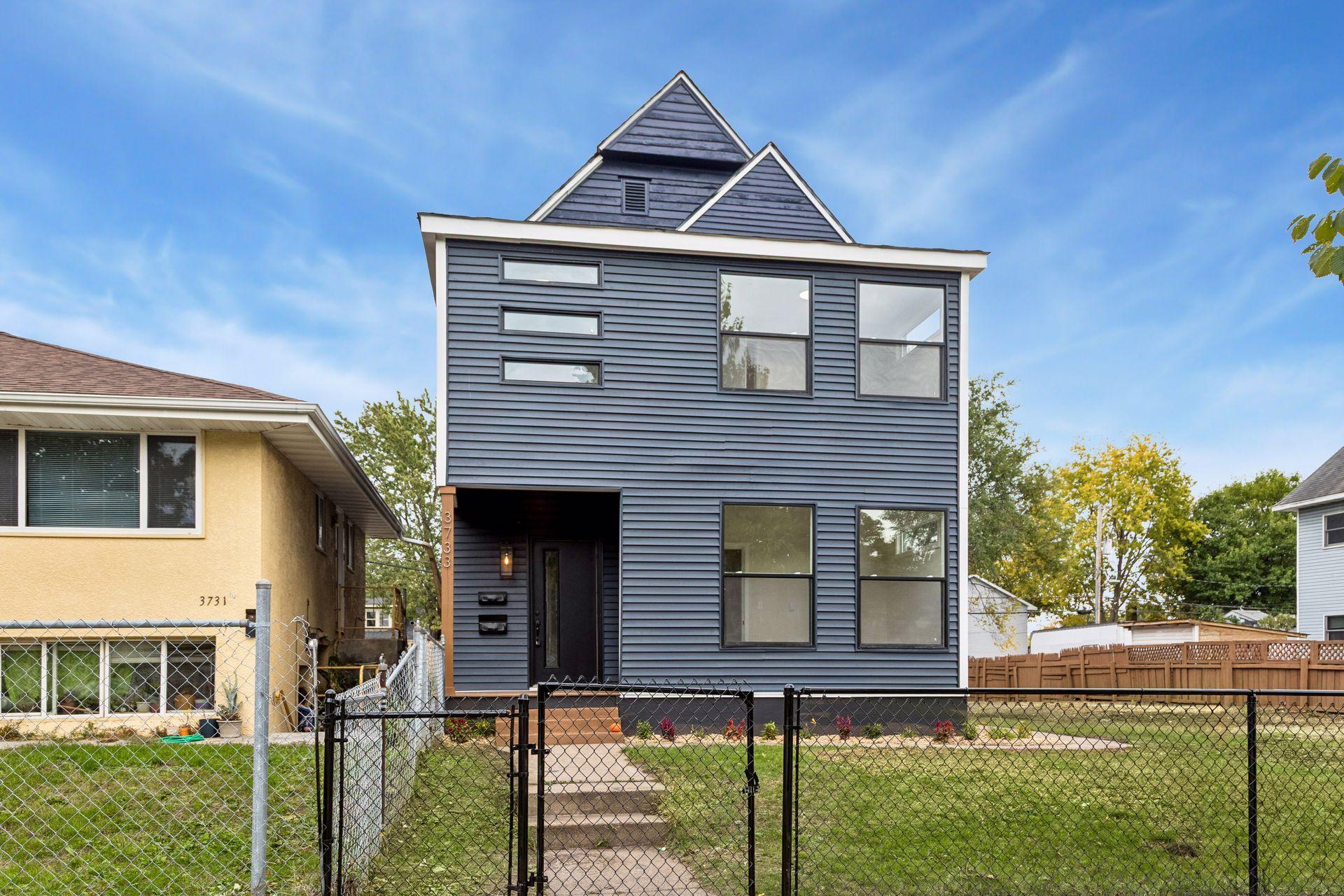 View of Duplex Up and Down at 3733 Portland Avenue, Minneapolis - Mike Wilen | Minnesota Team Real Estate
