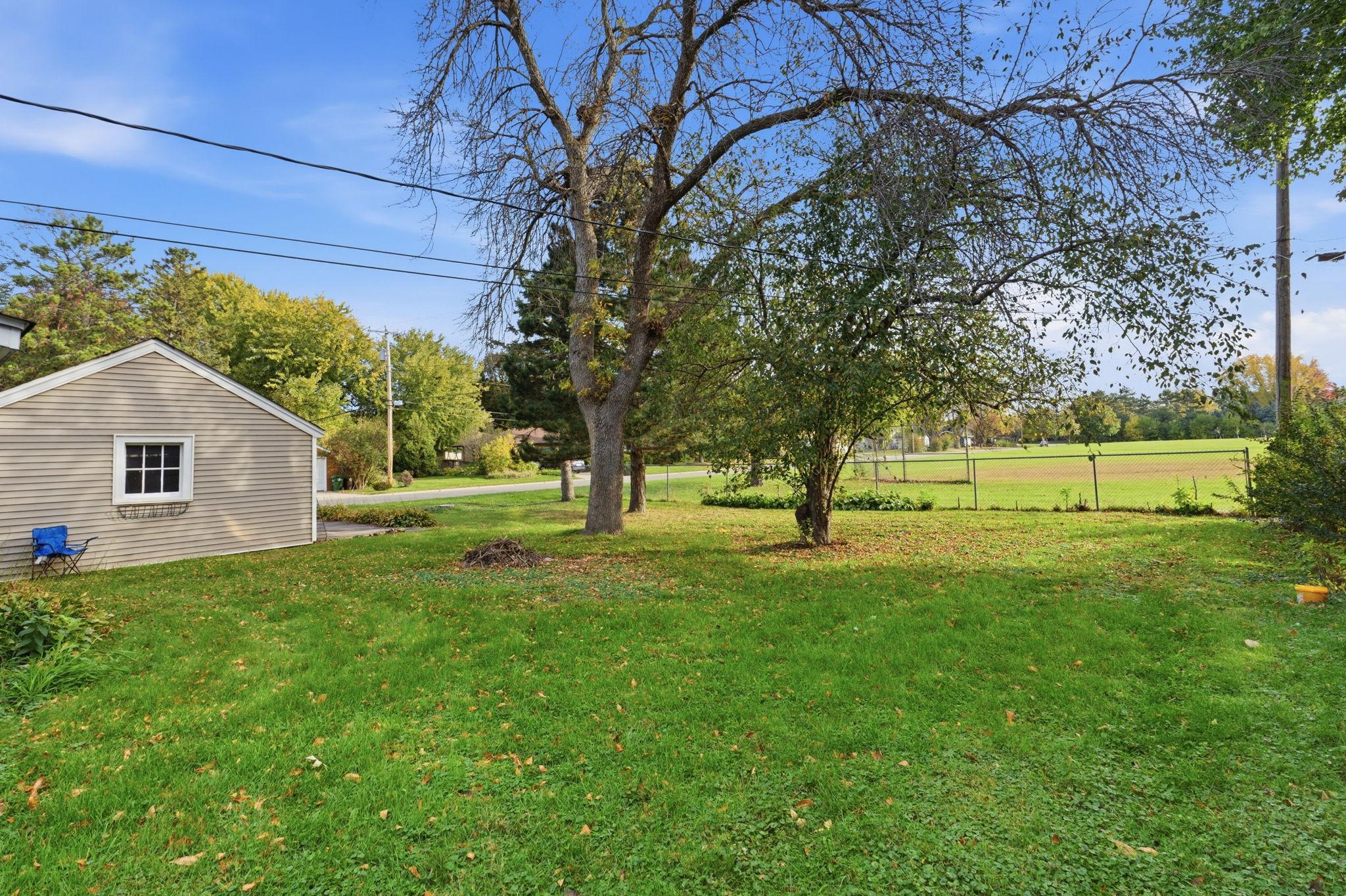 View of Residential at 1852 Holton Street, Falcon Heights MN 55113, Falcon Heights (41 of 43) - Mike Wilen | Minnesota Team Real Estate