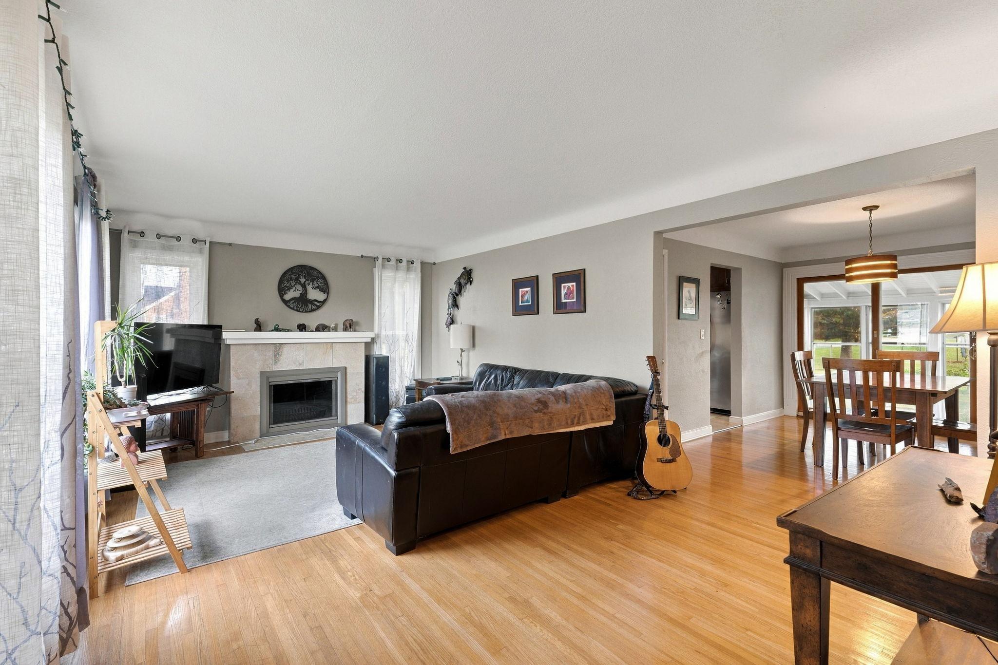 View of Residential at 1852 Holton Street, Falcon Heights MN 55113, Falcon Heights (13 of 43) - Mike Wilen | Minnesota Team Real Estate