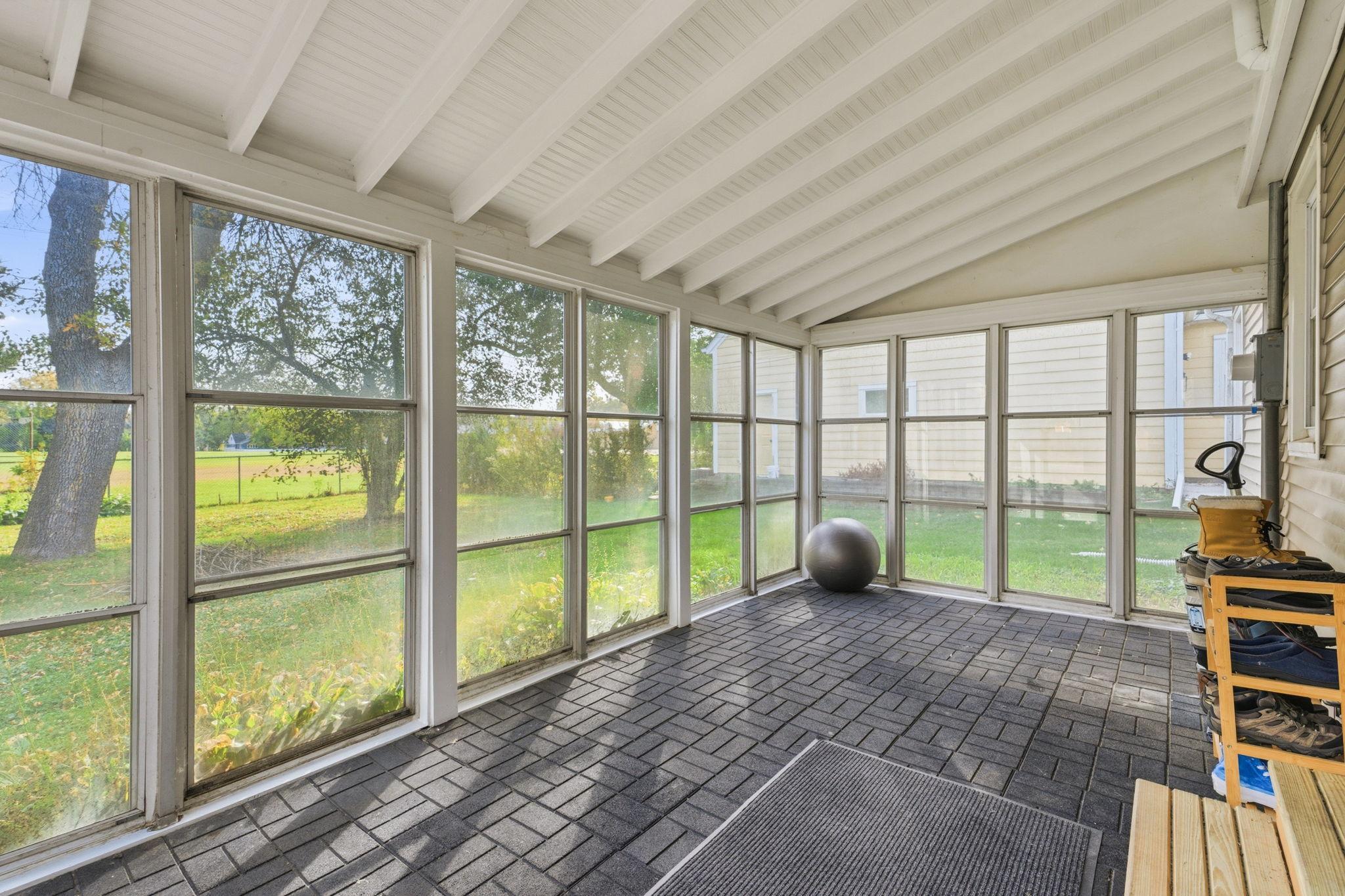 View of Residential at 1852 Holton Street, Falcon Heights MN 55113, Falcon Heights (5 of 43) - Mike Wilen | Minnesota Team Real Estate