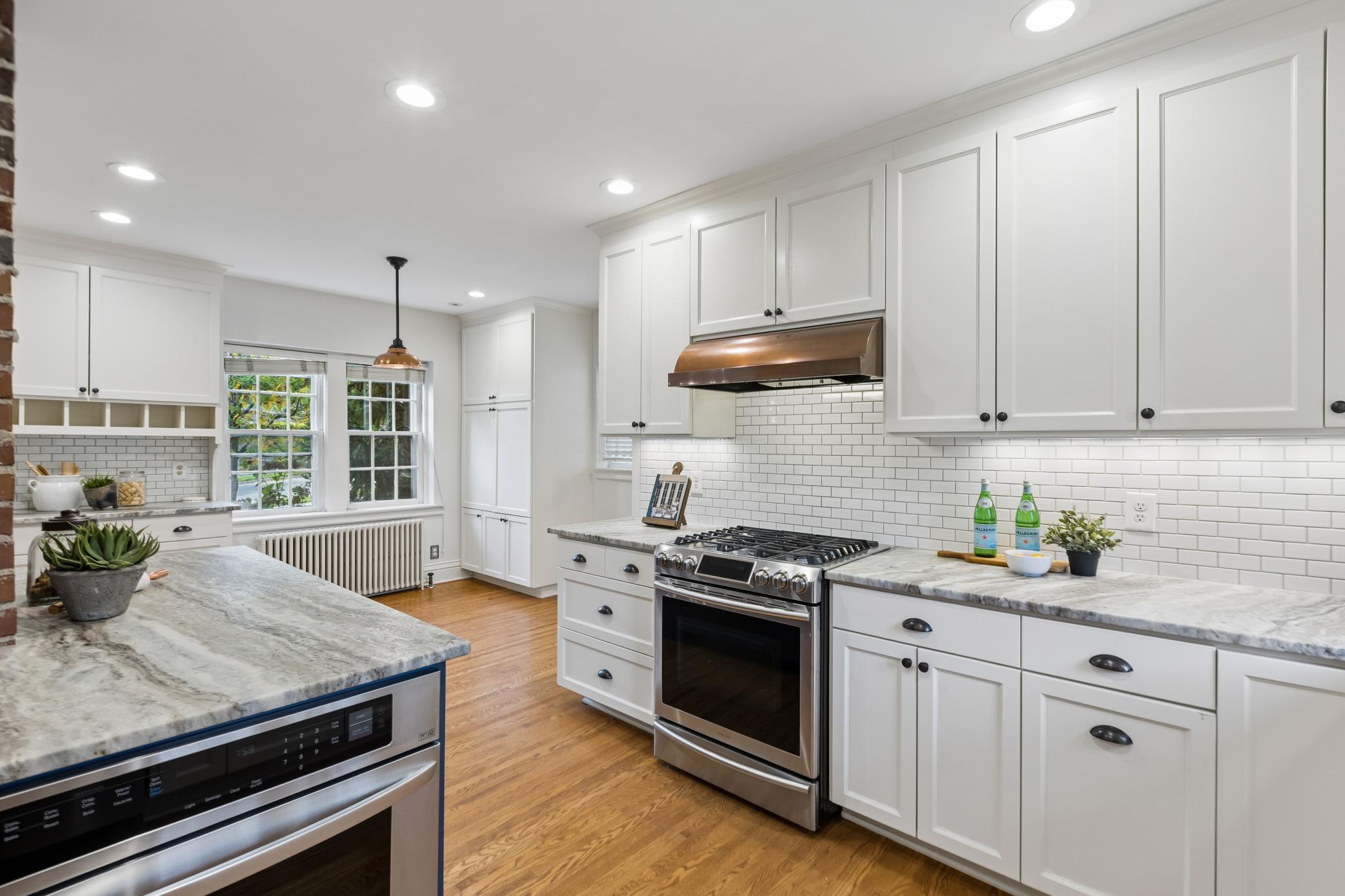 View of Residential at 3816 Abbott Avenue, Minneapolis MN 55410, Minneapolis (35 of 98) - Mike Wilen | Minnesota Team Real Estate