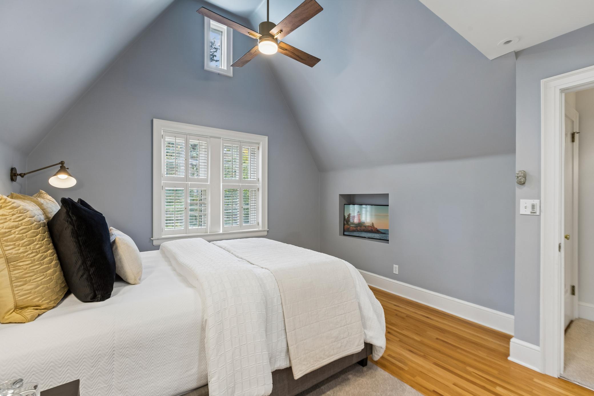 View of Residential at 3816 Abbott Avenue, Minneapolis MN 55410, Minneapolis (53 of 98) - Mike Wilen | Minnesota Team Real Estate
