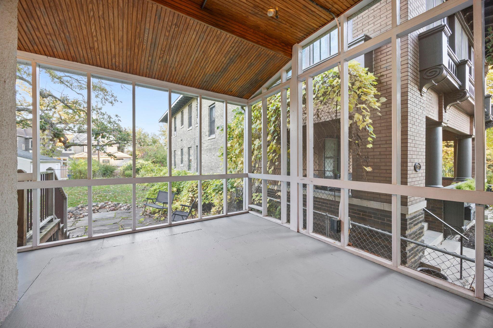 View of Residential at 579 Lincoln Avenue, Saint Paul MN 55102, Saint Paul (31 of 70) - Mike Wilen | Minnesota Team Real Estate