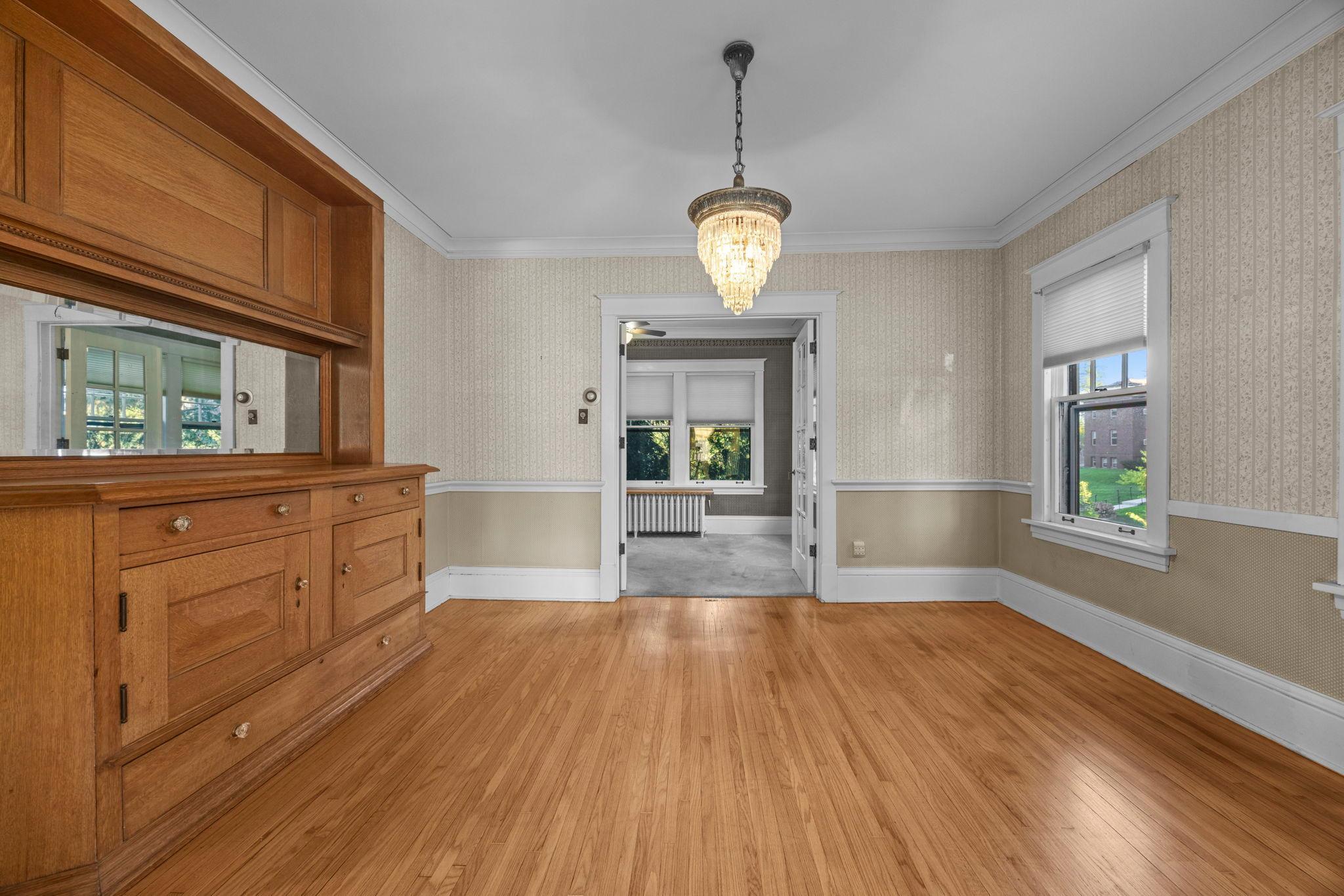 View of Residential at 579 Lincoln Avenue, Saint Paul MN 55102, Saint Paul (12 of 70) - Mike Wilen | Minnesota Team Real Estate
