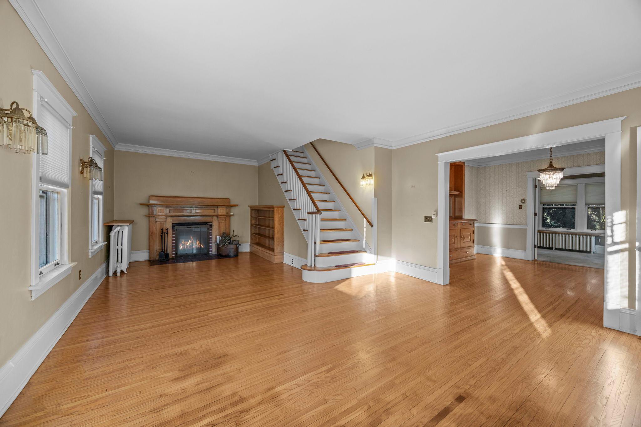 View of Residential at 579 Lincoln Avenue, Saint Paul MN 55102, Saint Paul (6 of 70) - Mike Wilen | Minnesota Team Real Estate