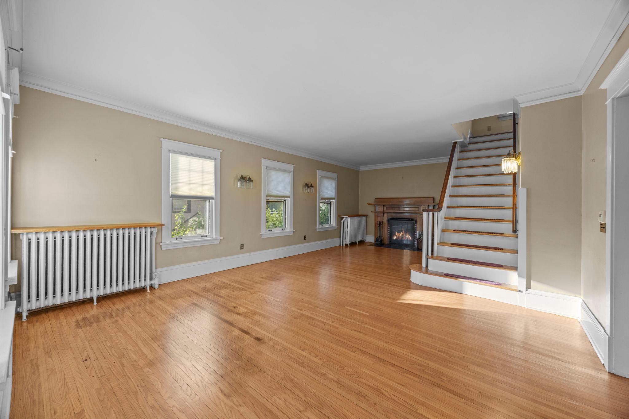 View of Residential at 579 Lincoln Avenue, Saint Paul MN 55102, Saint Paul (7 of 70) - Mike Wilen | Minnesota Team Real Estate