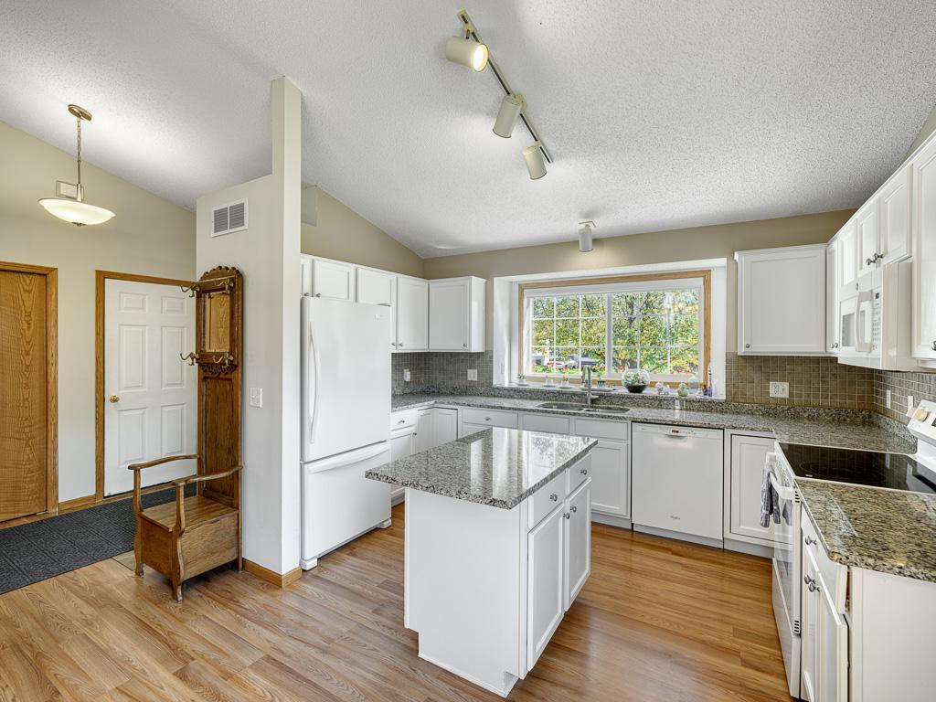 View of Residential at 21371 Idaho Avenue, Lakeville MN 55044, Lakeville (7 of 30) - Mike Wilen | Minnesota Team Real Estate