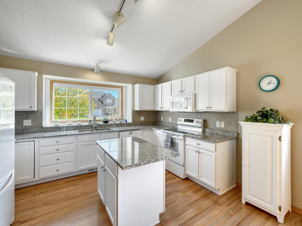 View of Residential at 21371 Idaho Avenue, Lakeville MN 55044, Lakeville (6 of 30) - Mike Wilen | Minnesota Team Real Estate