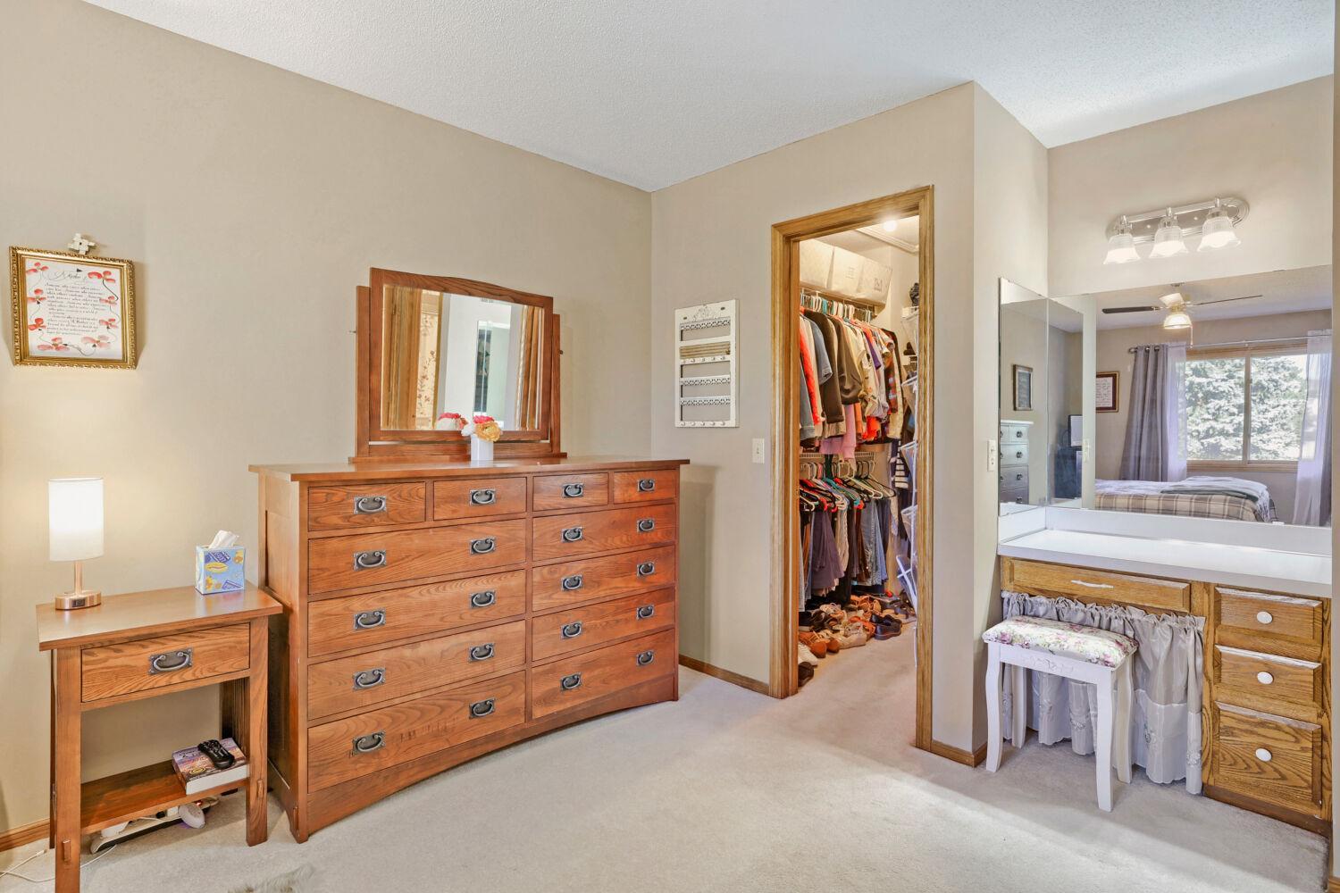 View of Residential at 703 Evergreen Court, Burnsville MN 55337, Burnsville (22 of 31) - Mike Wilen | Minnesota Team Real Estate