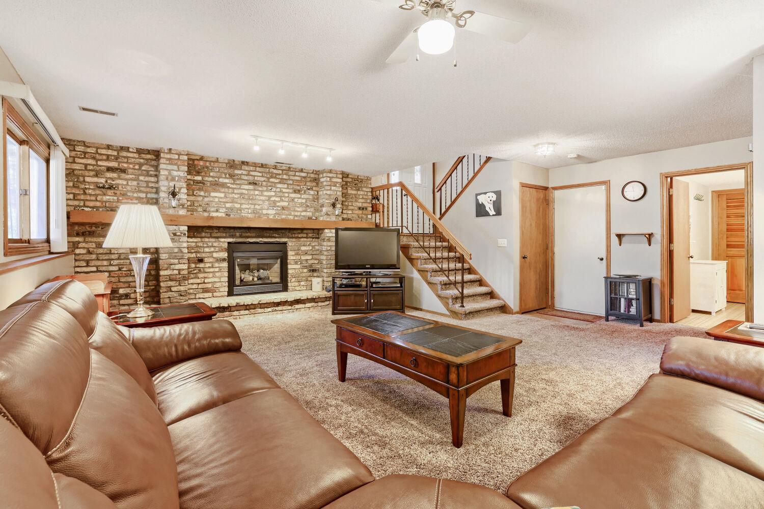 View of Residential at 703 Evergreen Court, Burnsville MN 55337, Burnsville (17 of 31) - Mike Wilen | Minnesota Team Real Estate