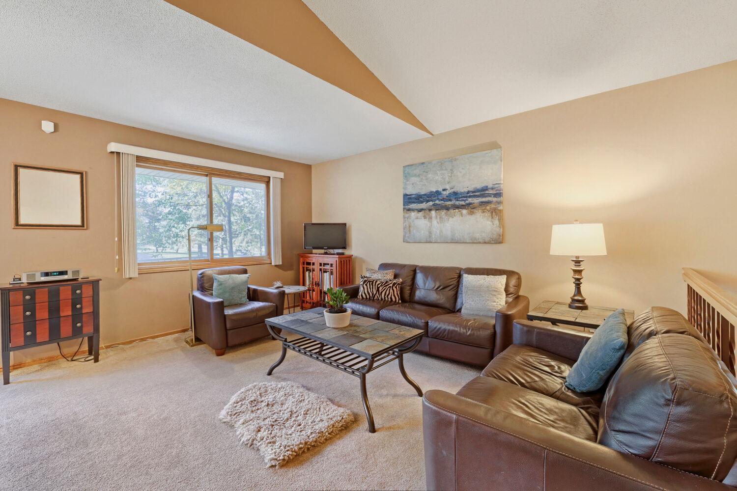 View of Residential at 703 Evergreen Court, Burnsville MN 55337, Burnsville (4 of 31) - Mike Wilen | Minnesota Team Real Estate
