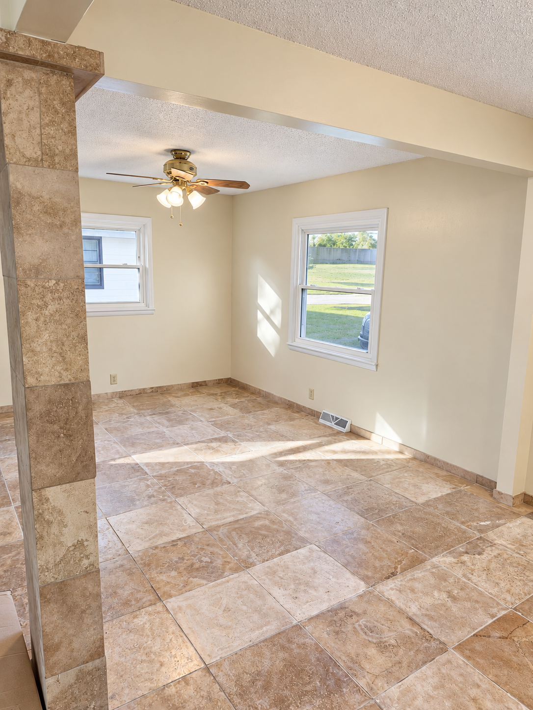 View of Residential at 6706 Drew Avenue, Brooklyn Center MN 55429, Brooklyn Center (11 of 25) - Mike Wilen | Minnesota Team Real Estate