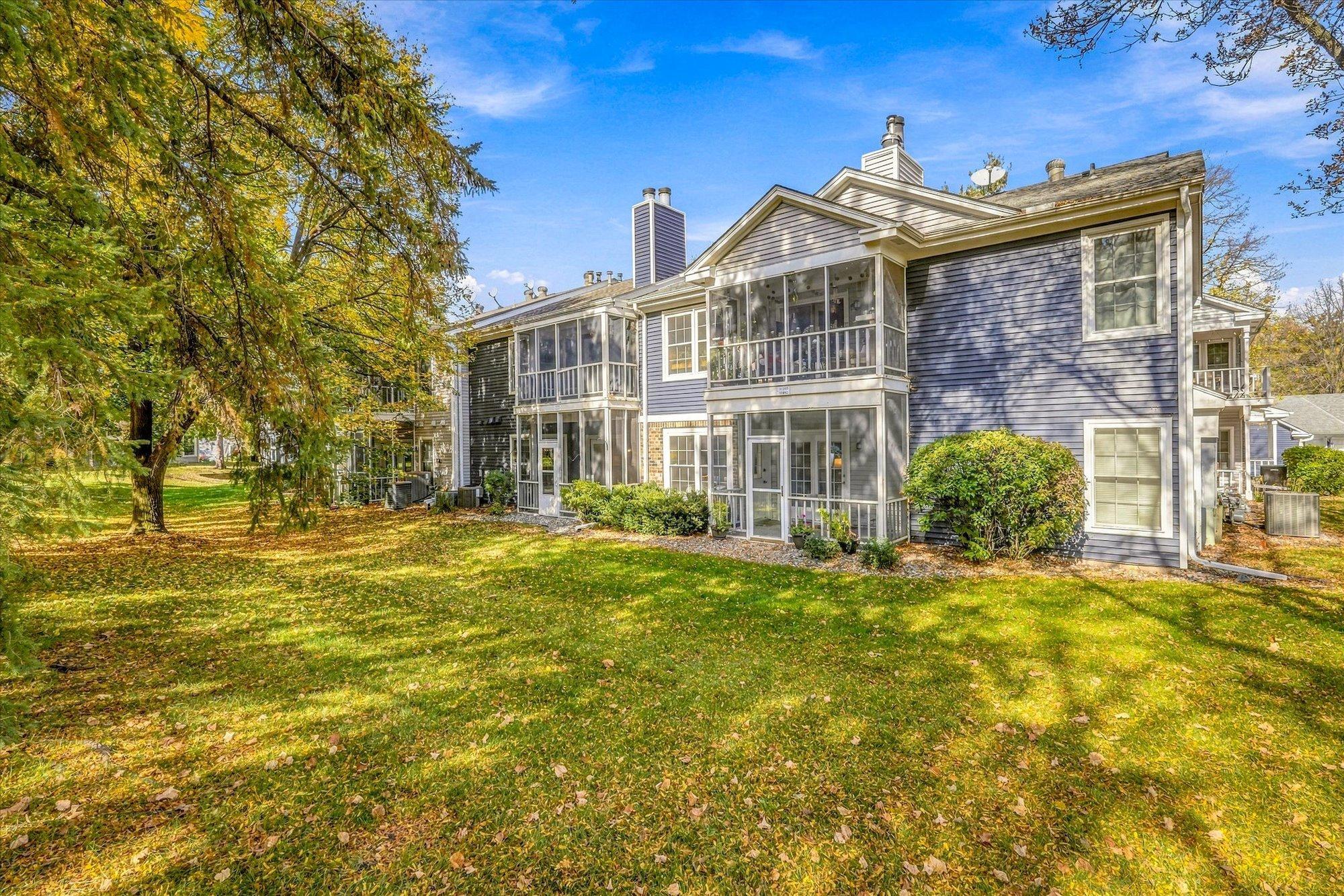 View of Residential at 10938 Quebec Avenue, Bloomington MN 55438, Bloomington (18 of 23) - Mike Wilen | Minnesota Team Real Estate