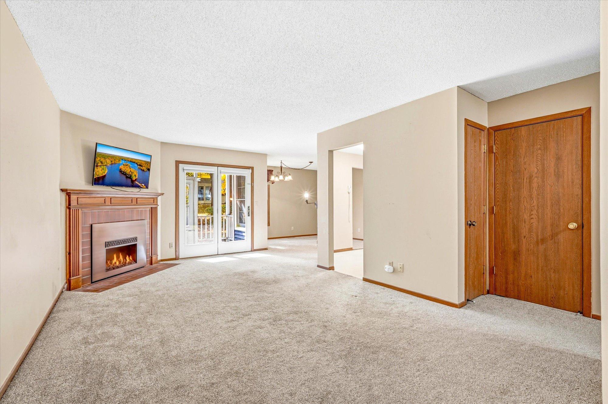 View of Residential at 10938 Quebec Avenue, Bloomington MN 55438, Bloomington (4 of 23) - Mike Wilen | Minnesota Team Real Estate