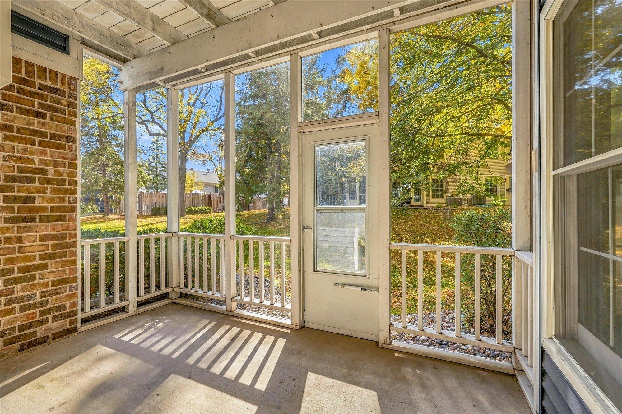 View of Residential at 10938 Quebec Avenue, Bloomington MN 55438, Bloomington (15 of 23) - Mike Wilen | Minnesota Team Real Estate