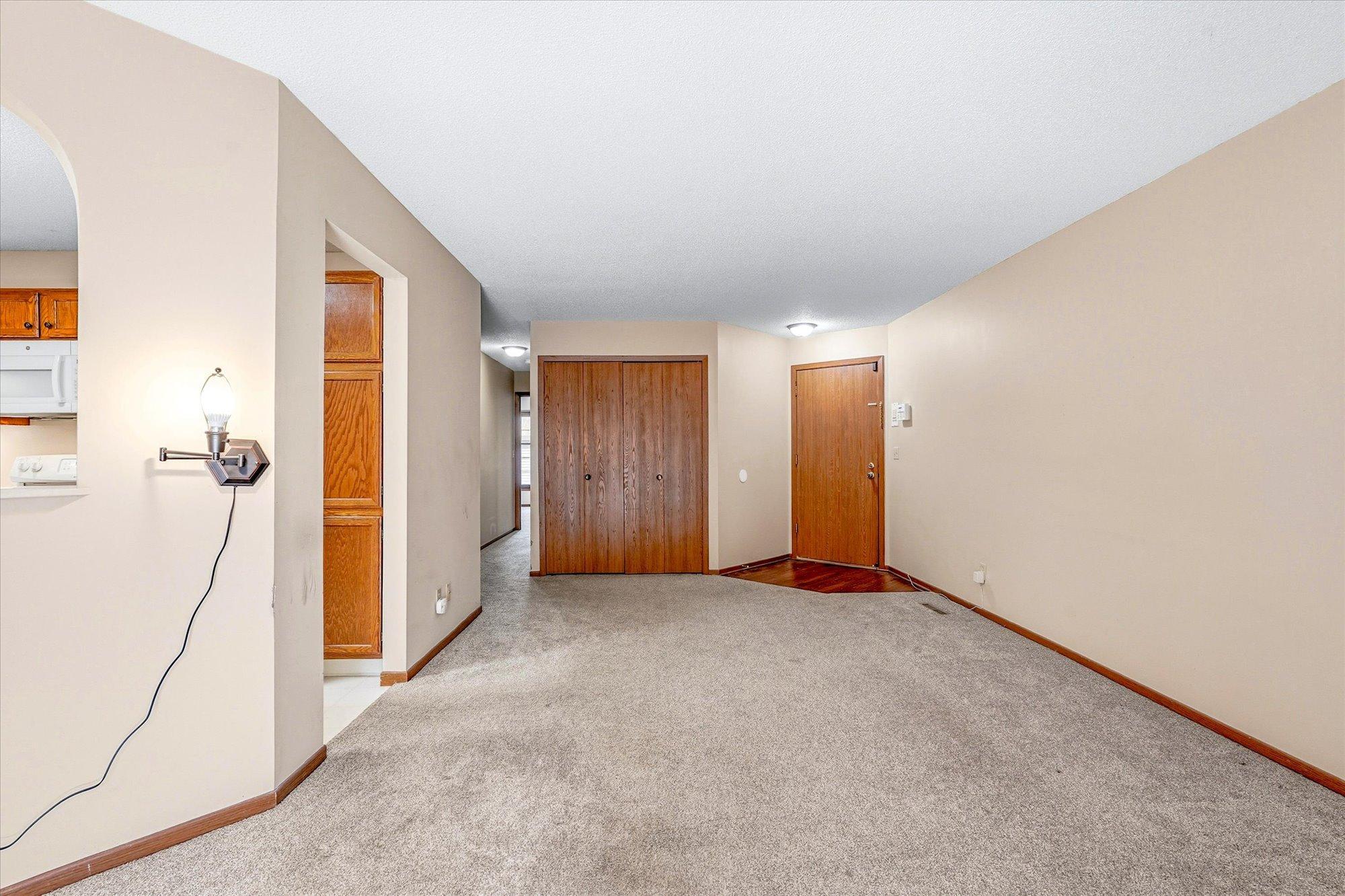 View of Residential at 10938 Quebec Avenue, Bloomington MN 55438, Bloomington (8 of 23) - Mike Wilen | Minnesota Team Real Estate