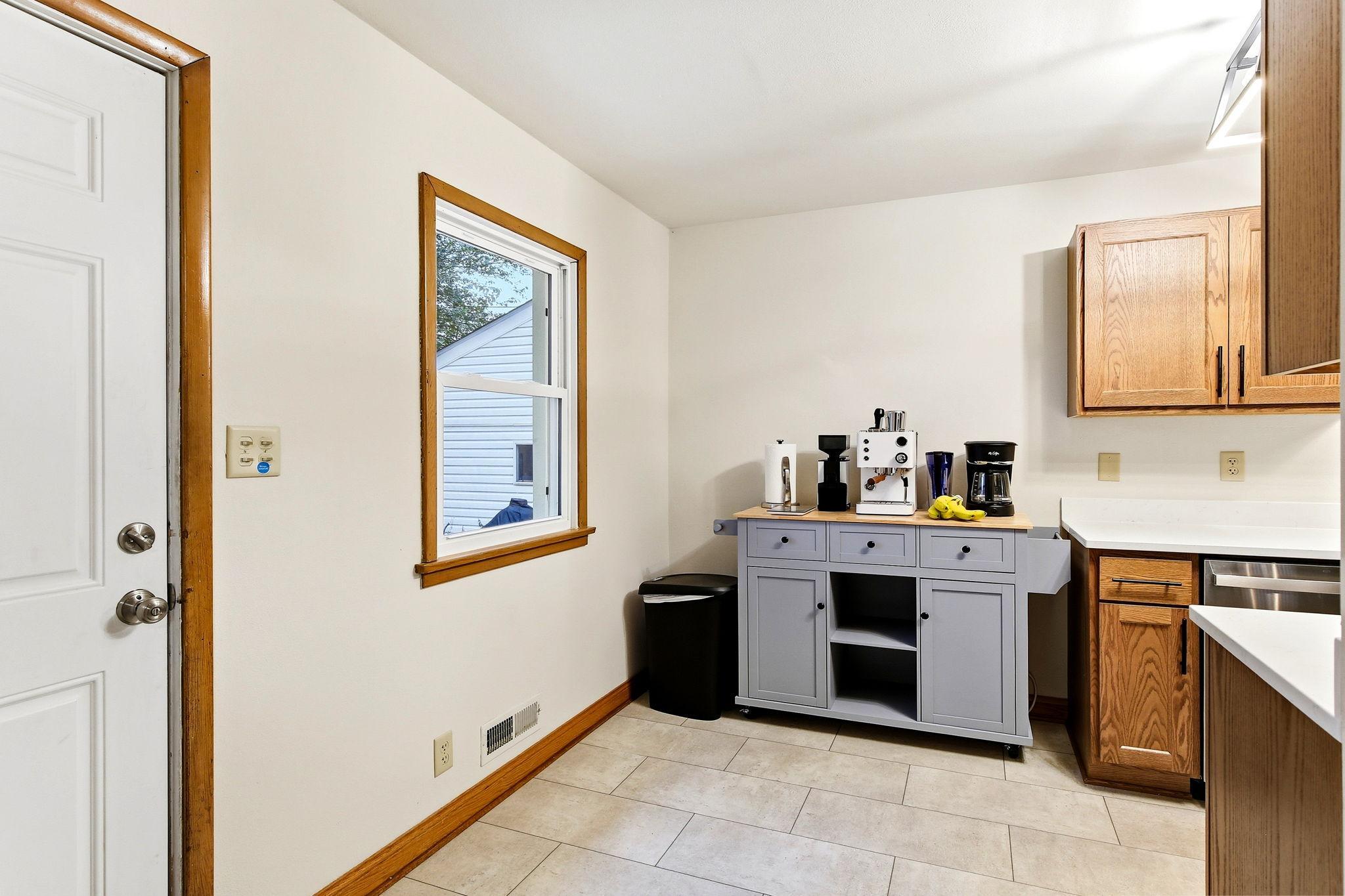 View of Residential at 1440 Lydia Avenue, Roseville MN 55113, Roseville (8 of 28) - Mike Wilen | Minnesota Team Real Estate