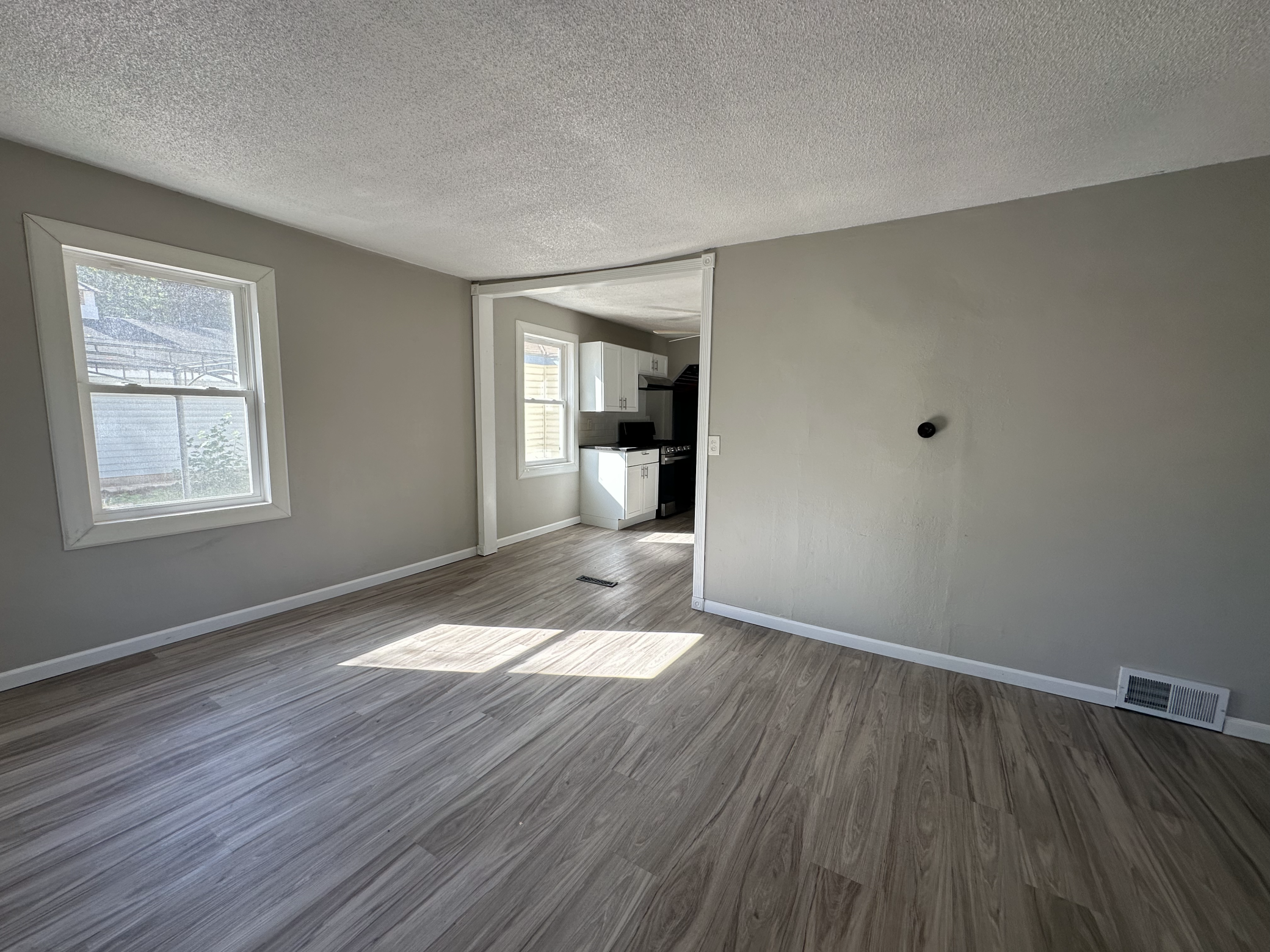 View of Residential at 4635 Xenia Avenue, Crystal MN 55422, Crystal (11 of 14) - Mike Wilen | Minnesota Team Real Estate