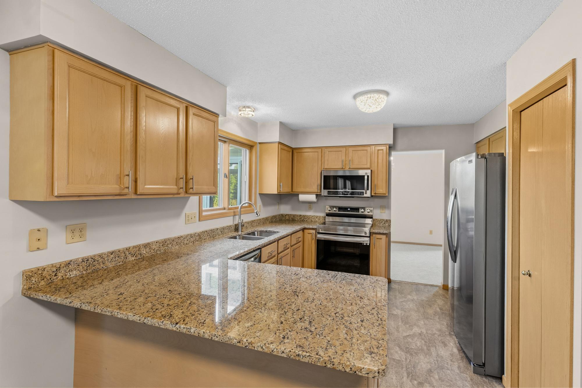 View of Residential at 3229 Meadow Brook Place, Woodbury MN 55125, Woodbury (16 of 41) - Mike Wilen | Minnesota Team Real Estate