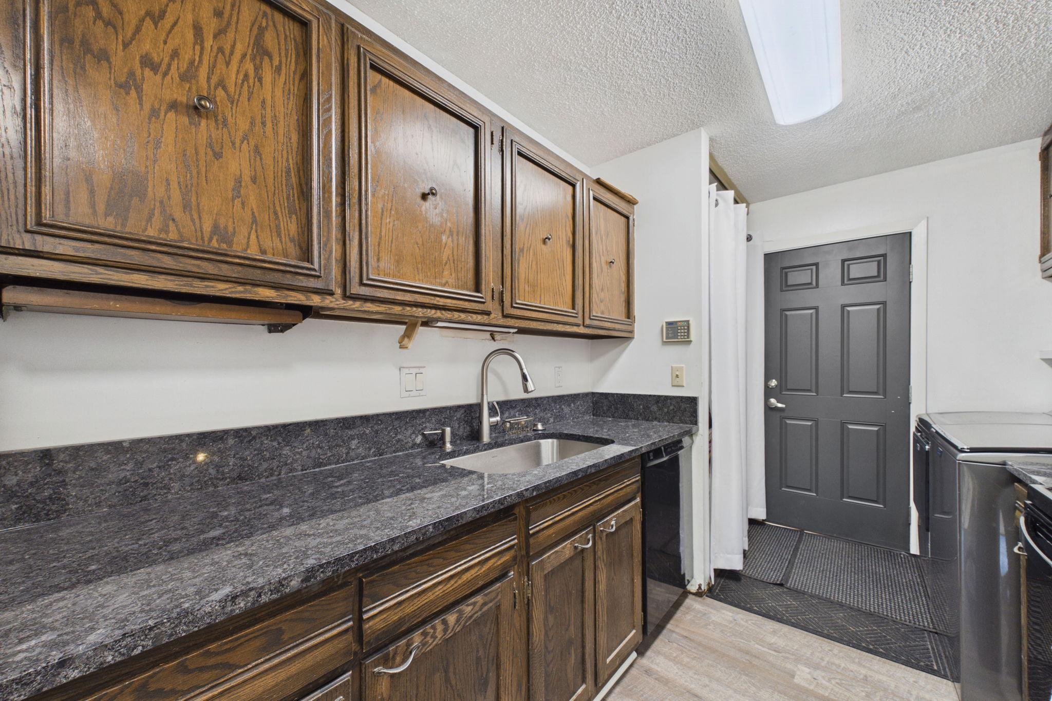 View of Residential at 2220 Mayfair Road, Golden Valley MN 55427, Golden Valley (11 of 22) - Mike Wilen | Minnesota Team Real Estate