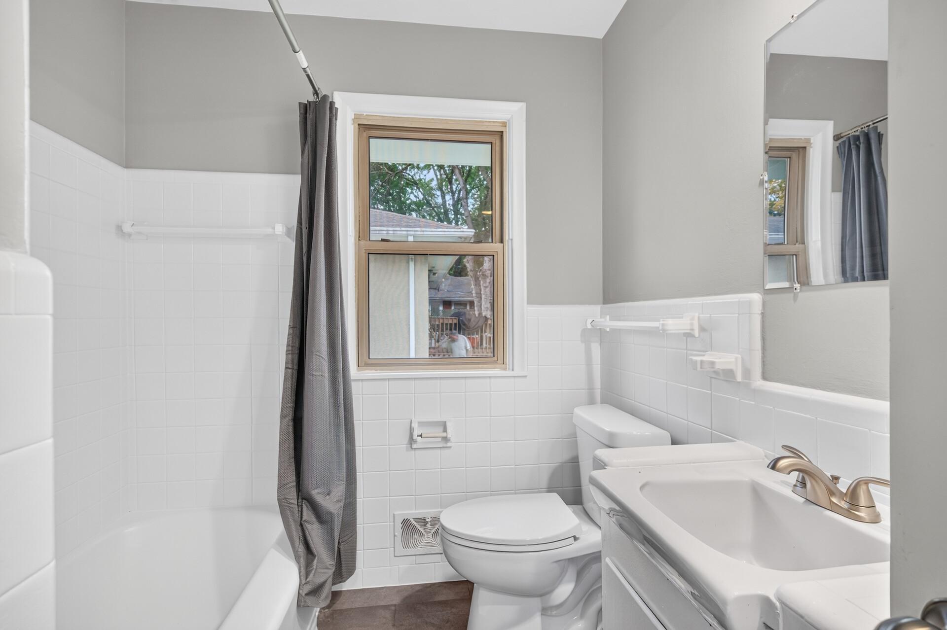 View of Residential at 4136 14th Avenue, Minneapolis MN 55407, Minneapolis (22 of 45) - Mike Wilen | Minnesota Team Real Estate