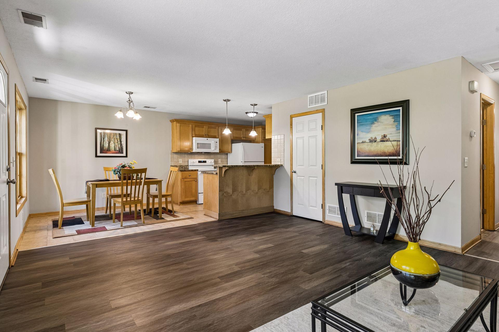 View of Residential at 1881 Garden Way, Saint Paul MN 55119, Saint Paul (11 of 36) - Mike Wilen | Minnesota Team Real Estate