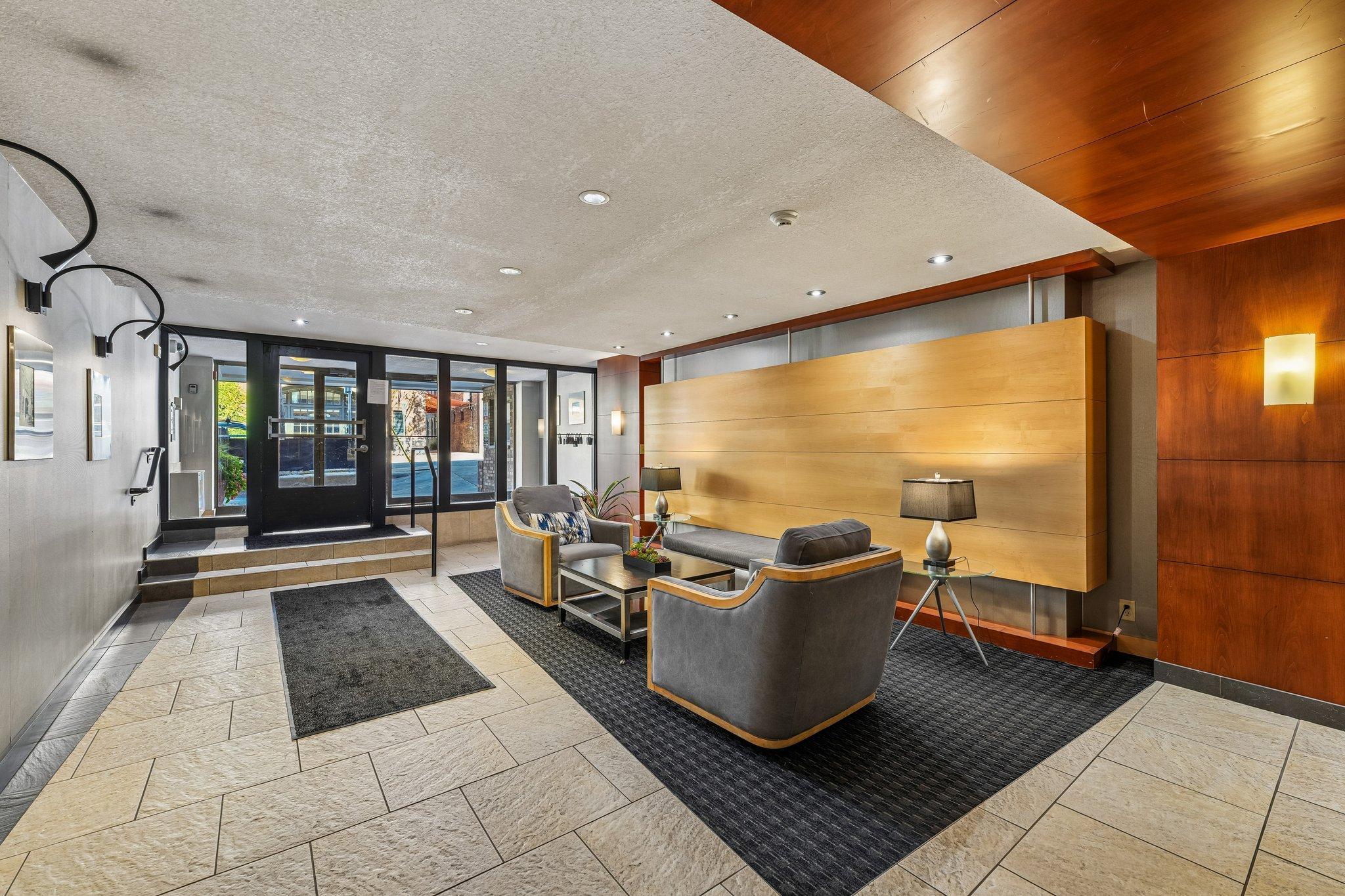 View of Residential at 2727 43rd Street #103, Minneapolis MN 55410, Minneapolis (40 of 46) - Mike Wilen | Minnesota Team Real Estate