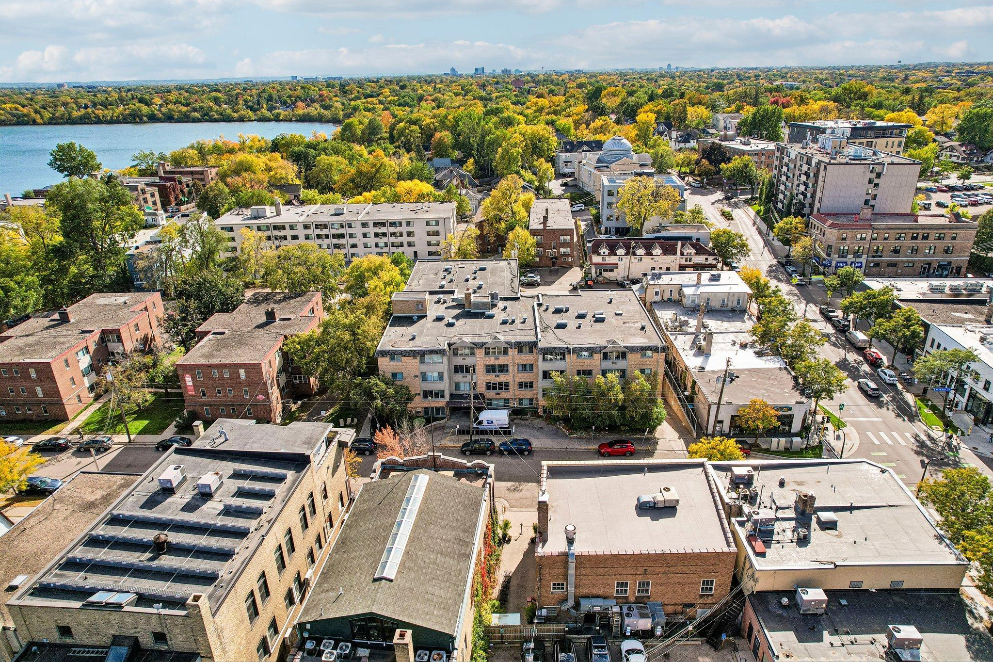 View of Residential at 2727 43rd Street #103, Minneapolis MN 55410, Minneapolis (25 of 46) - Mike Wilen | Minnesota Team Real Estate