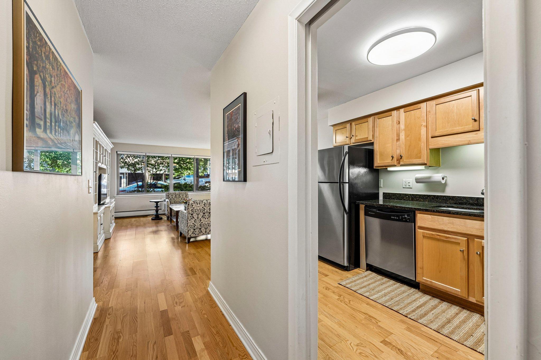 View of Residential at 2727 43rd Street #103, Minneapolis MN 55410, Minneapolis (24 of 46) - Mike Wilen | Minnesota Team Real Estate