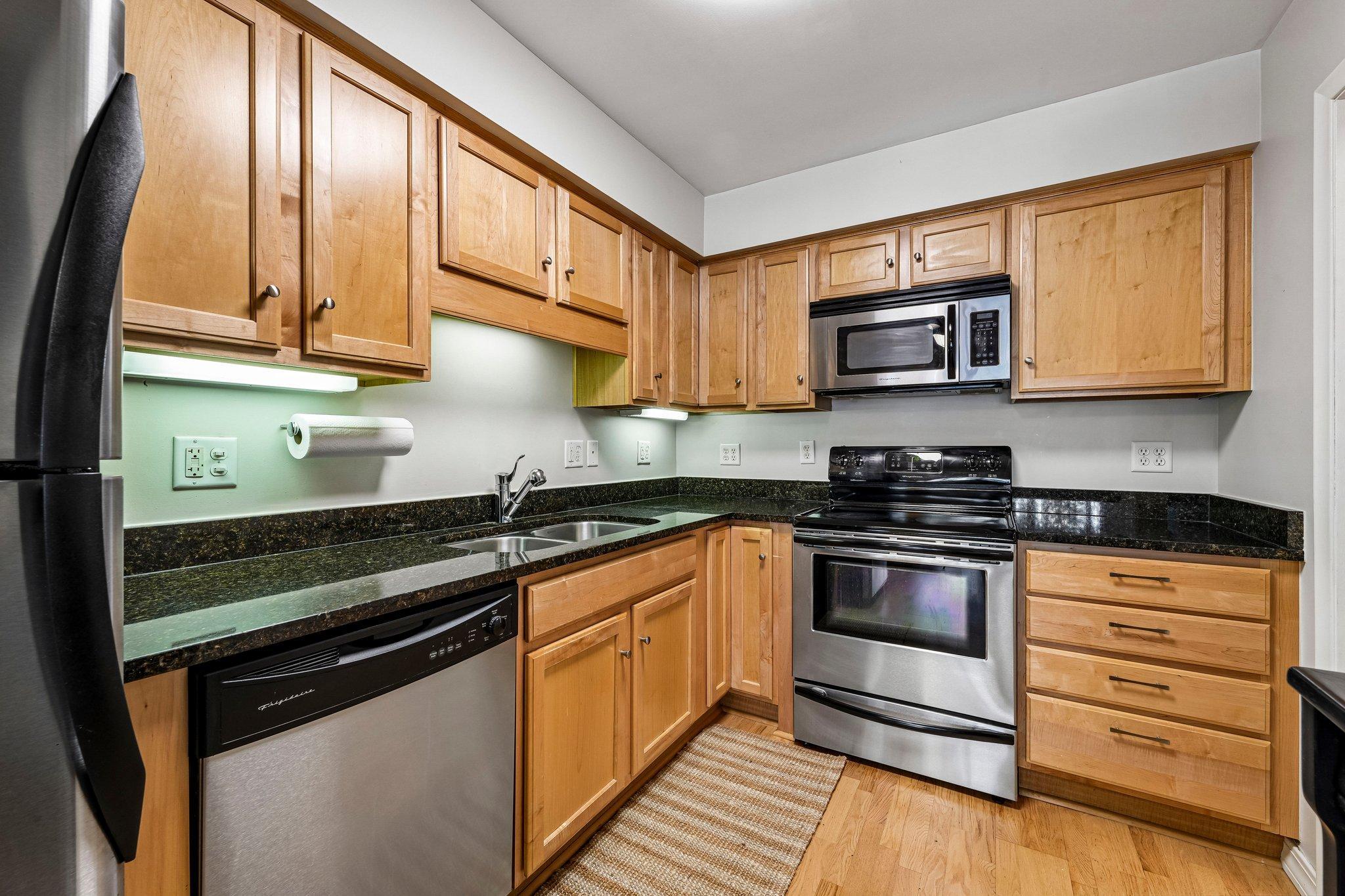 View of Residential at 2727 43rd Street #103, Minneapolis MN 55410, Minneapolis (10 of 46) - Mike Wilen | Minnesota Team Real Estate