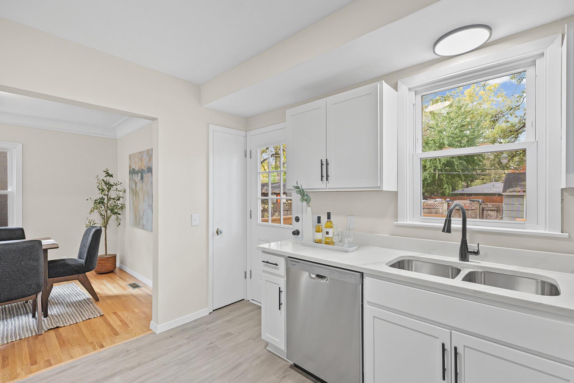 View of Residential at 4257 Ewing Avenue, Robbinsdale MN 55422, Robbinsdale (8 of 51) - Mike Wilen | Minnesota Team Real Estate