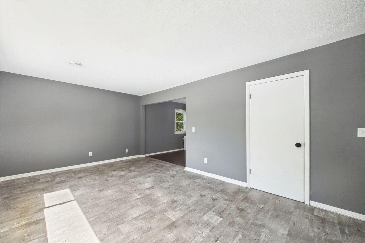 View of Residential Income at 439 Arlington Avenue, Saint Paul MN 55130, Saint Paul (26 of 43) - Mike Wilen | Minnesota Team Real Estate