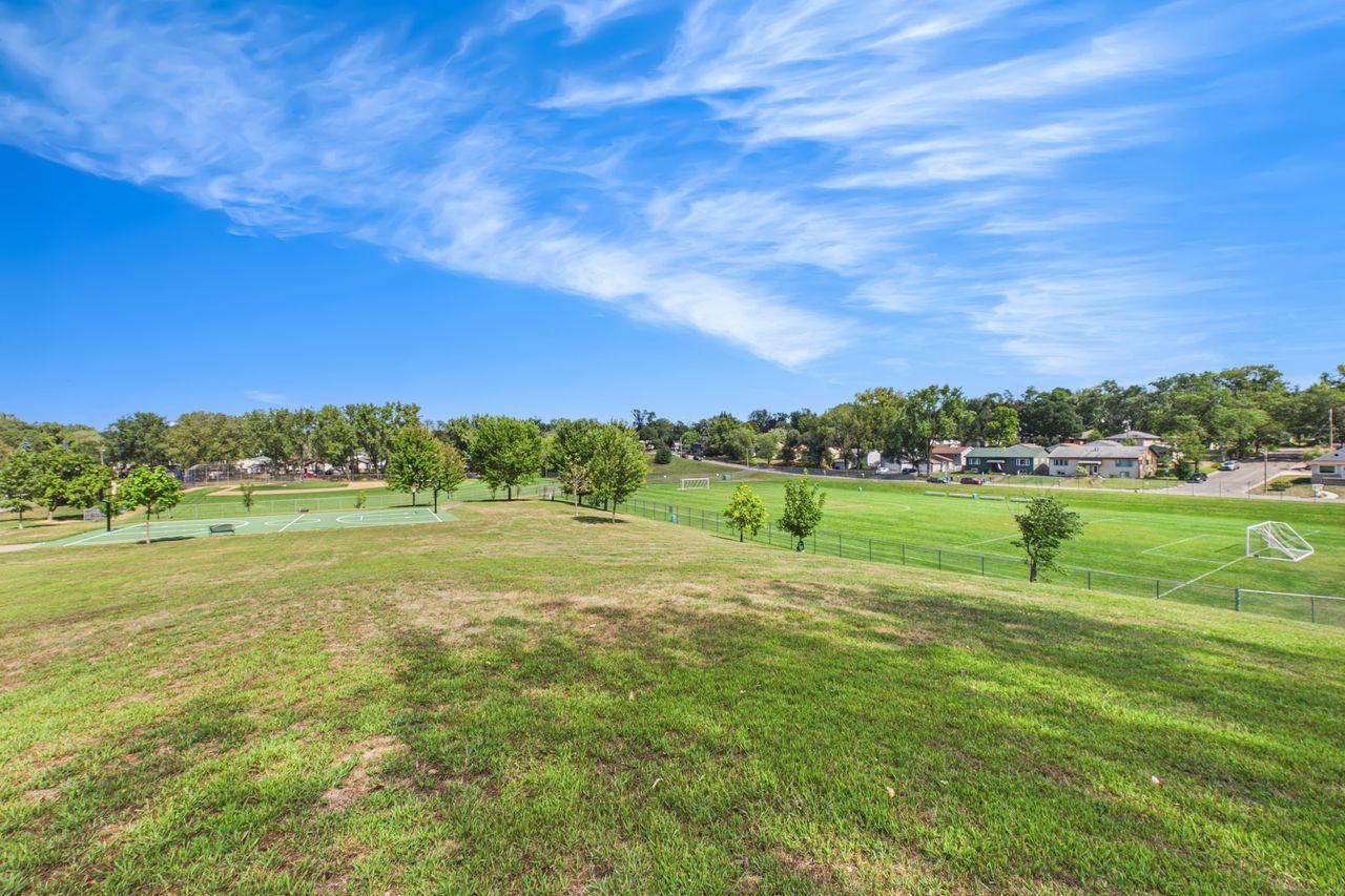 View of Residential Income at 439 Arlington Avenue, Saint Paul MN 55130, Saint Paul (41 of 43) - Mike Wilen | Minnesota Team Real Estate