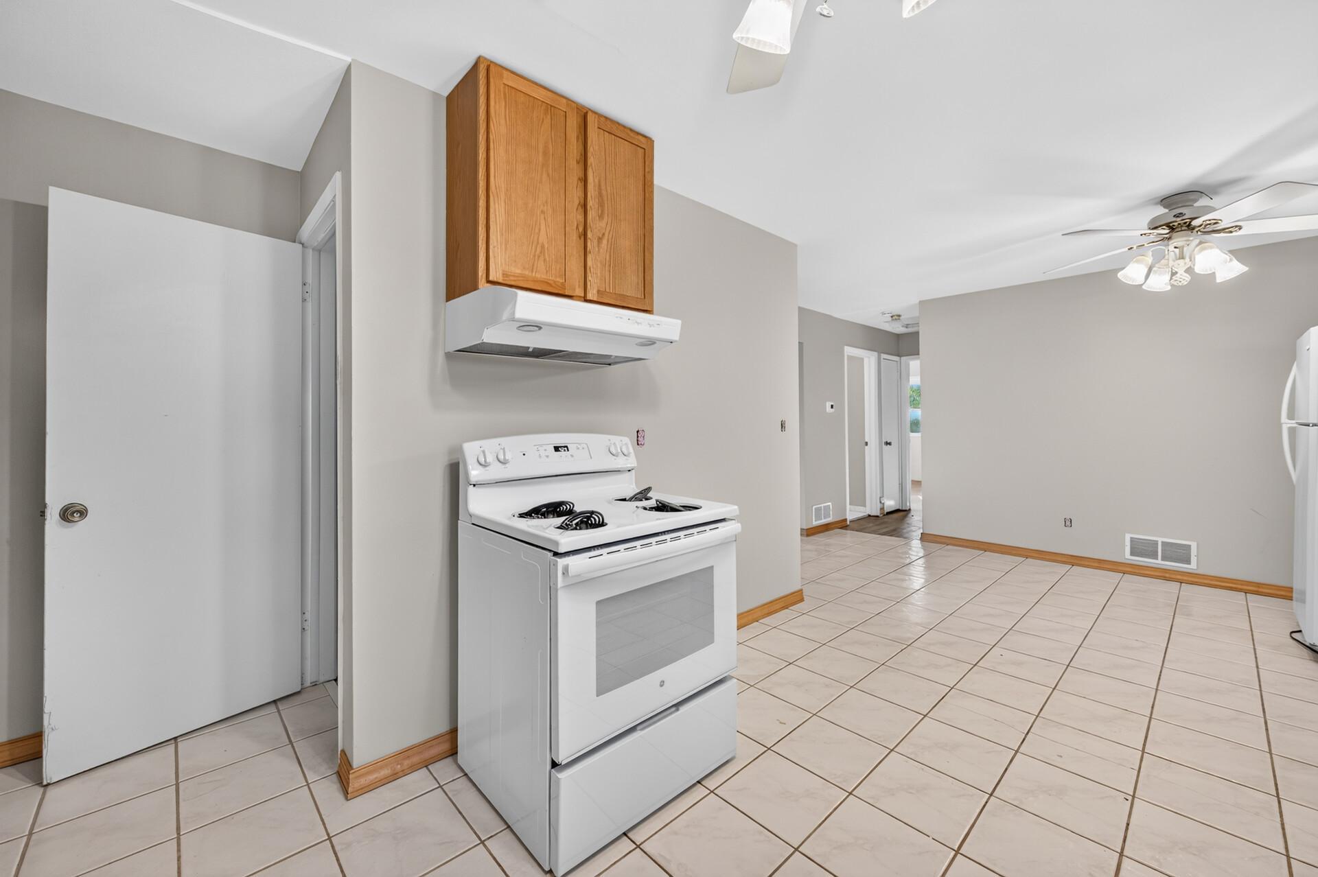 View of Residential at 2695 Maryland Avenue, Maplewood MN 55119, Maplewood (10 of 30) - Mike Wilen | Minnesota Team Real Estate