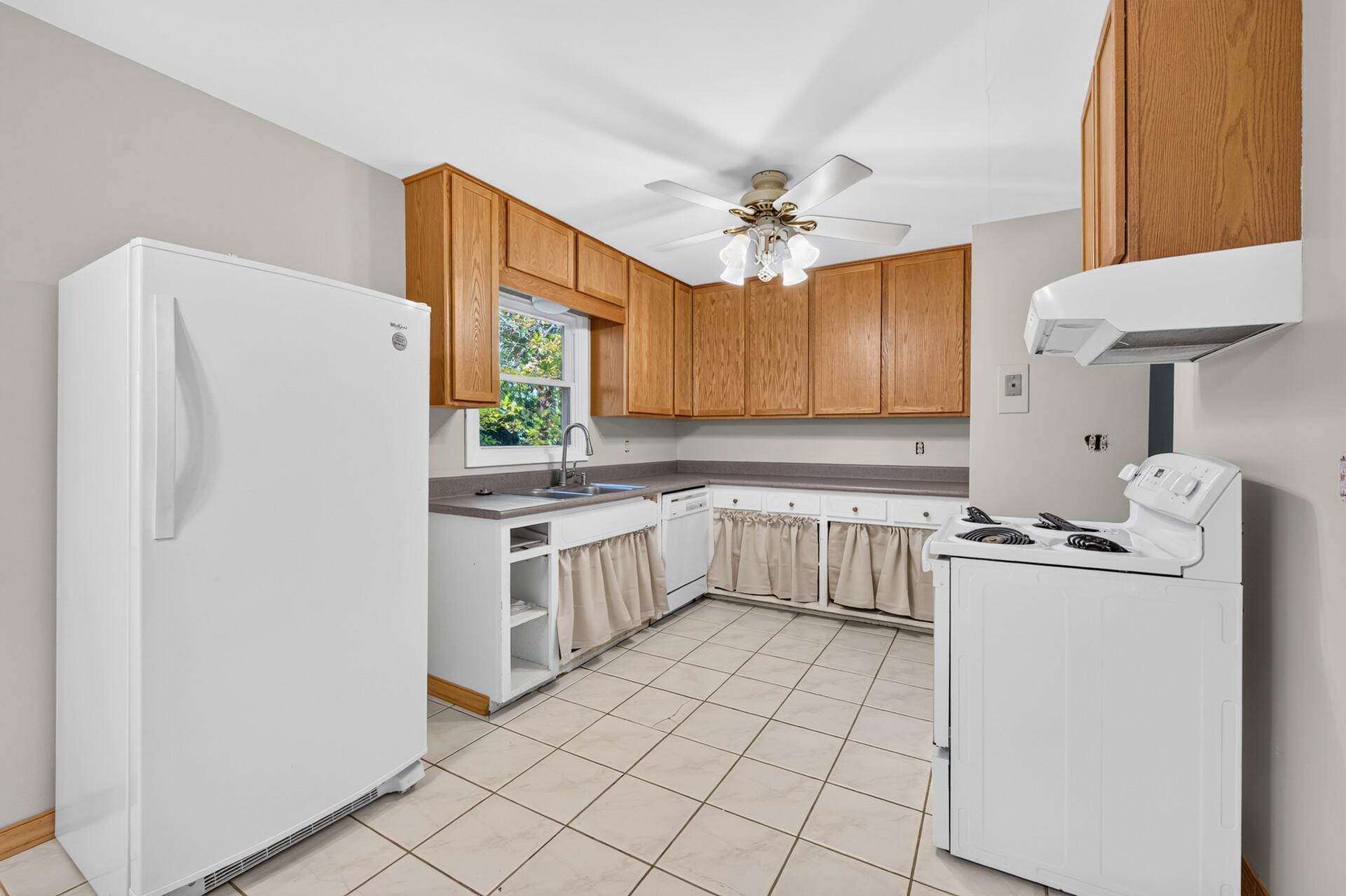 View of Residential at 2695 Maryland Avenue, Maplewood MN 55119, Maplewood (9 of 30) - Mike Wilen | Minnesota Team Real Estate