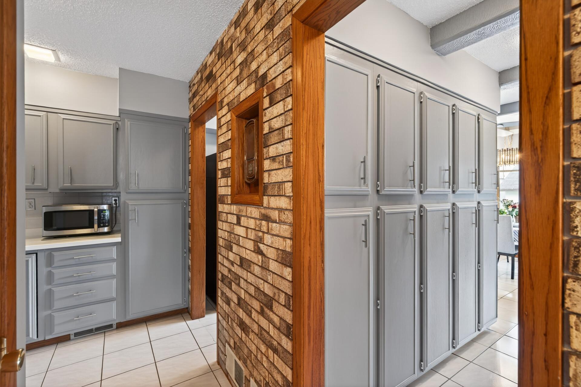 View of Residential at 2307 Mckinley Street, Minneapolis MN 55418, Minneapolis (8 of 56) - Mike Wilen | Minnesota Team Real Estate