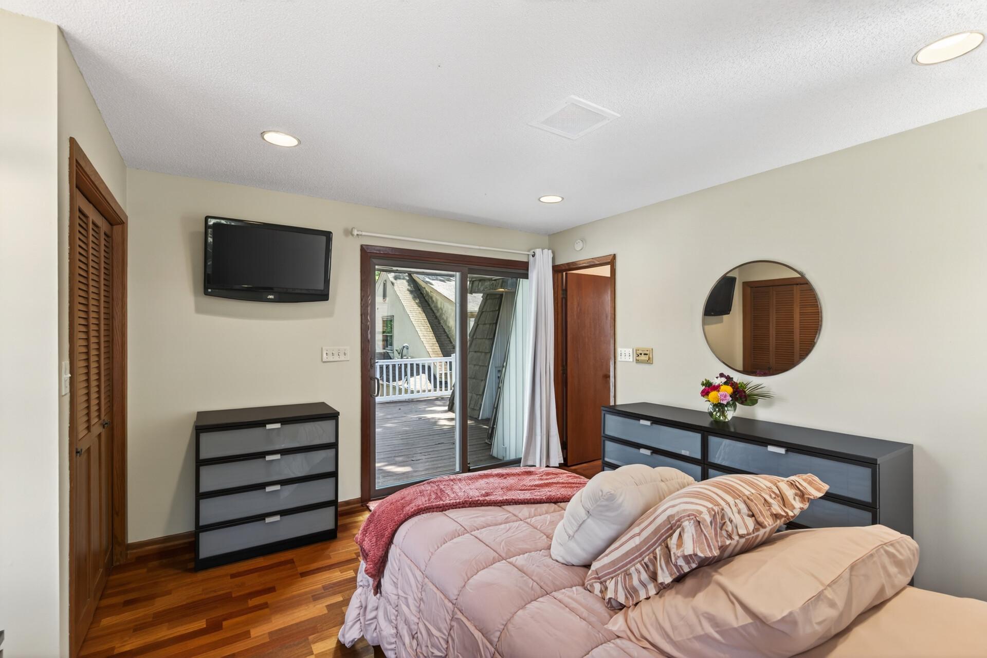 View of Residential at 2307 Mckinley Street, Minneapolis MN 55418, Minneapolis (25 of 56) - Mike Wilen | Minnesota Team Real Estate