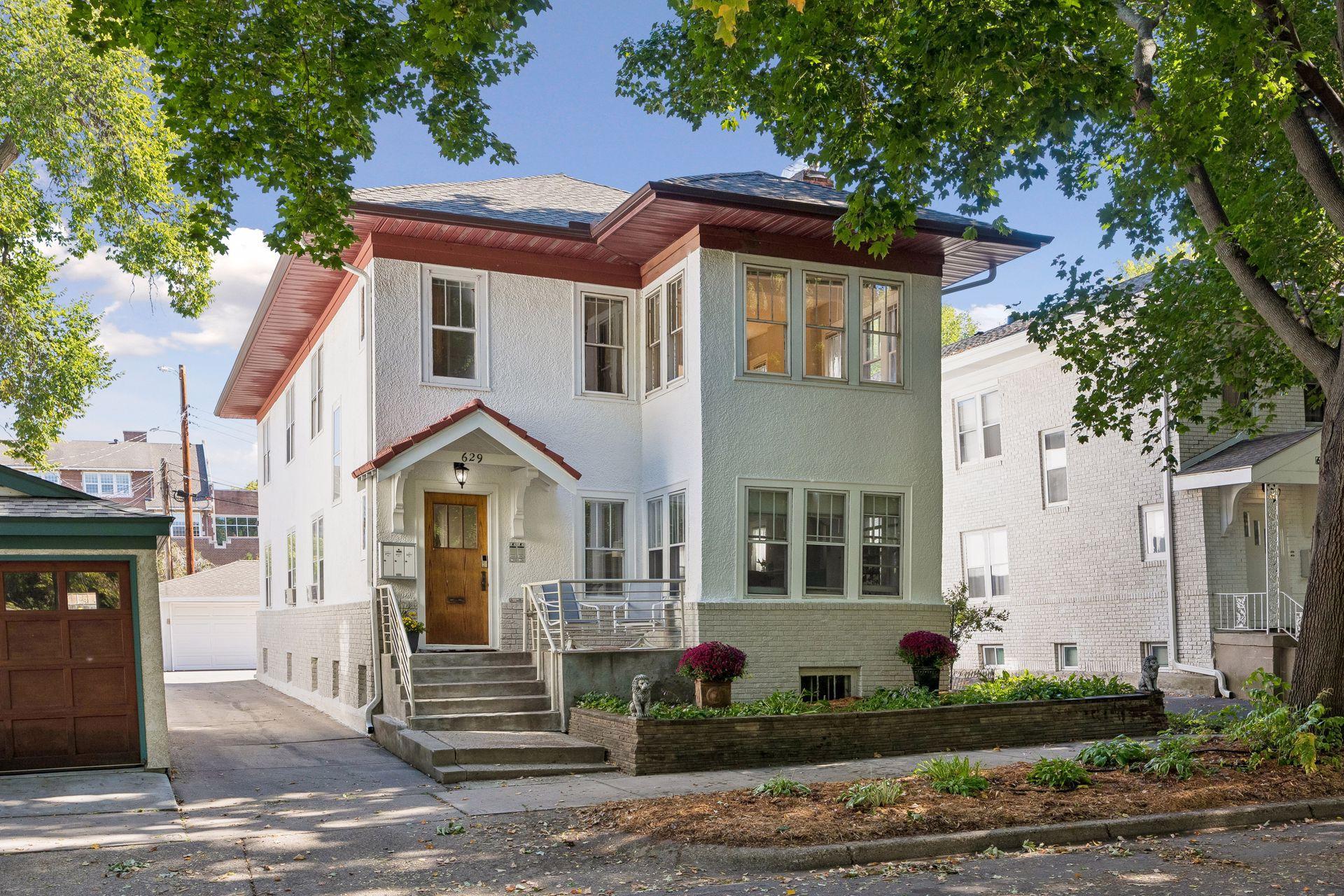 View of Duplex Up and Down at 629 Kenwood Parkway, Minneapolis - Mike Wilen | Minnesota Team Real Estate