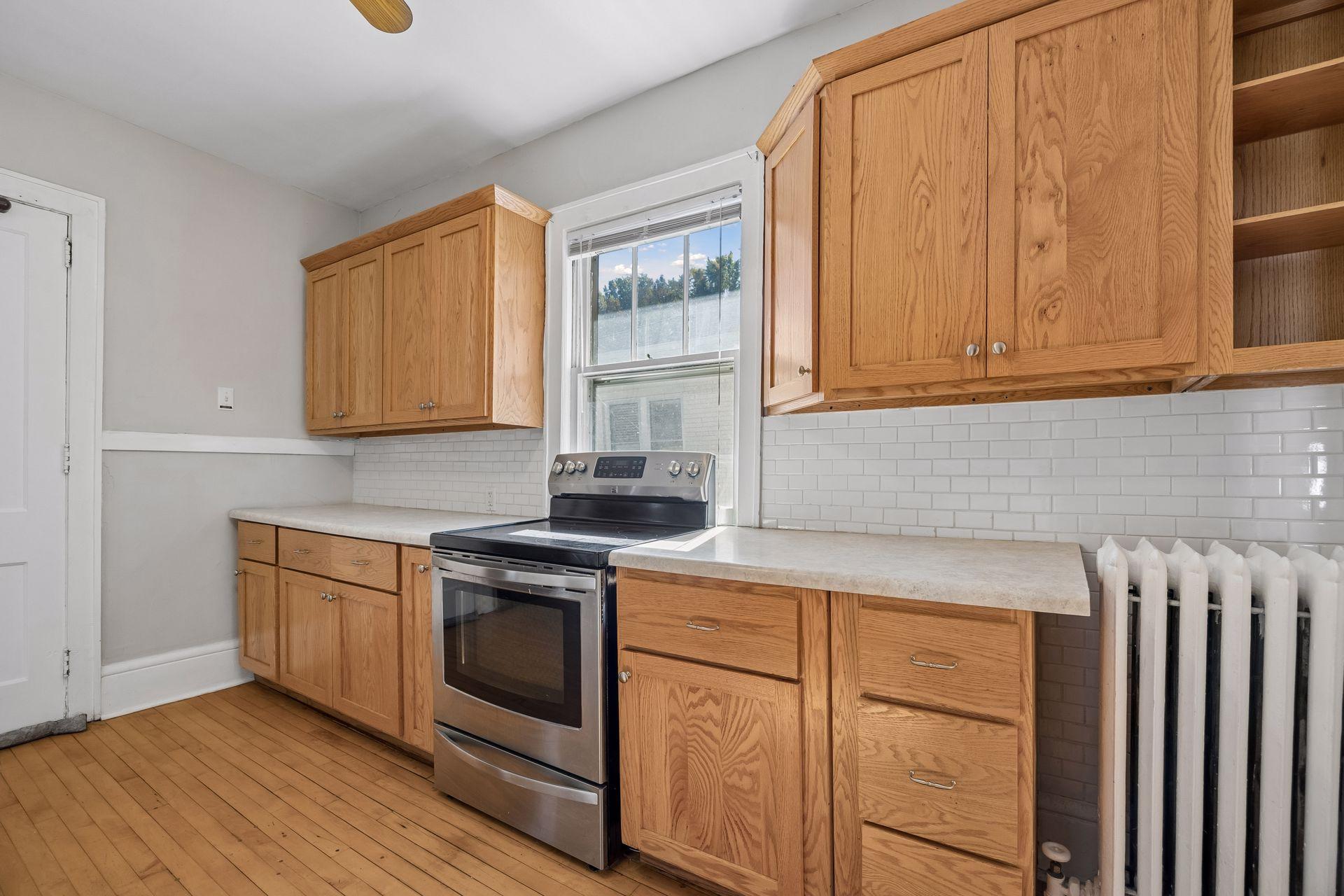 View of Residential Income at 629 Kenwood Parkway, Minneapolis MN 55403, Minneapolis (11 of 23) - Mike Wilen | Minnesota Team Real Estate
