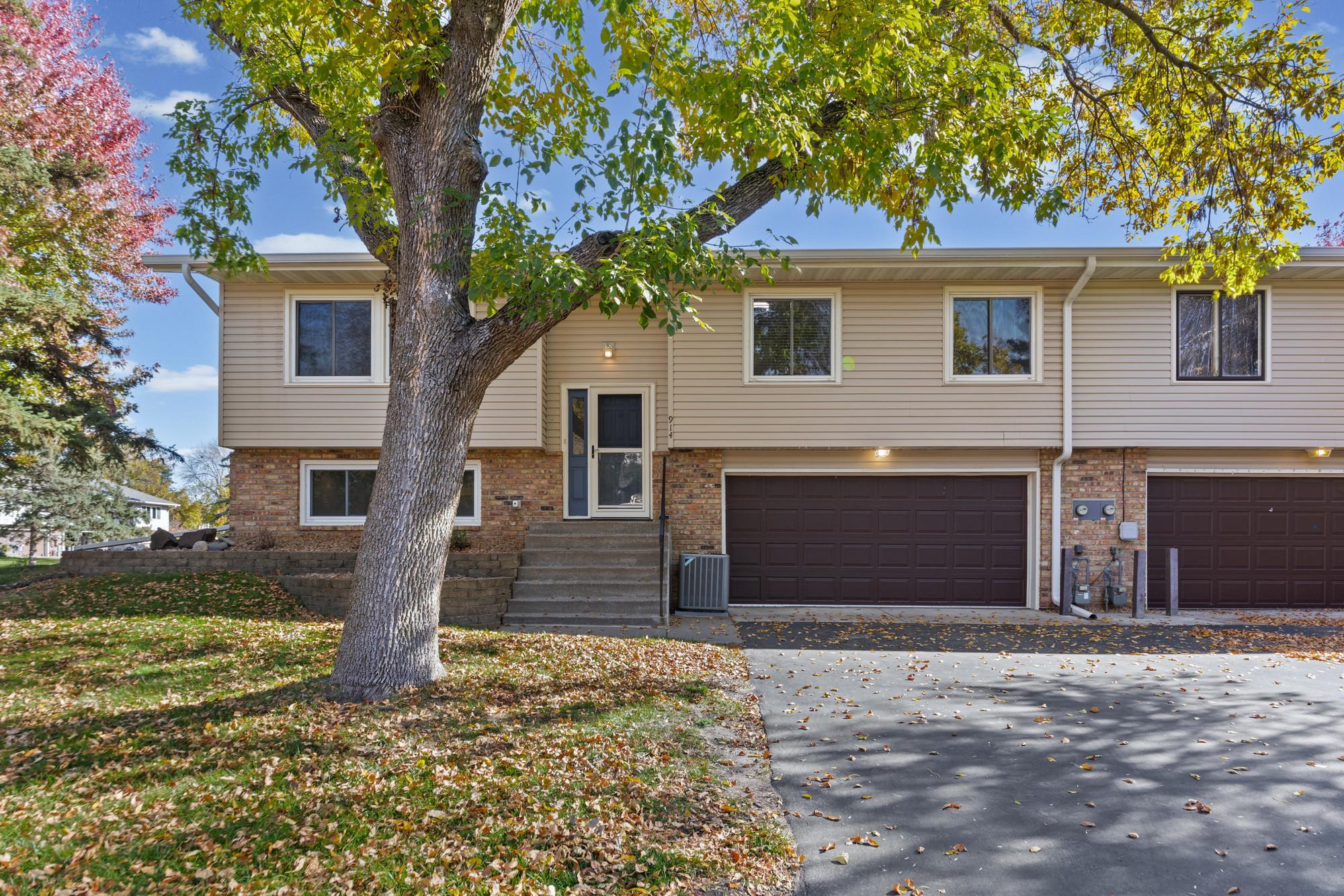 View of Residential at 914 94th Avenue, Blaine MN 55434, Blaine (5 of 50) - Mike Wilen | Minnesota Team Real Estate