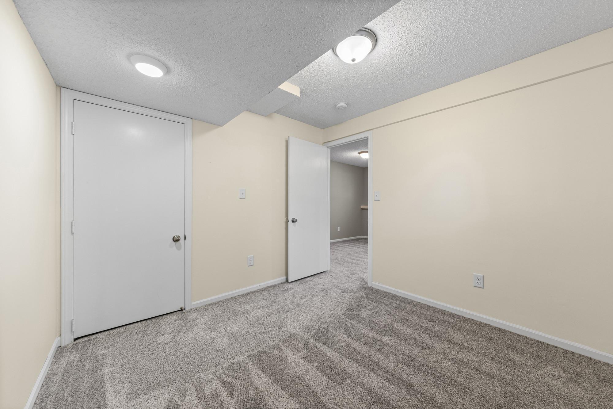 View of Residential at 914 94th Avenue, Blaine MN 55434, Blaine (44 of 50) - Mike Wilen | Minnesota Team Real Estate
