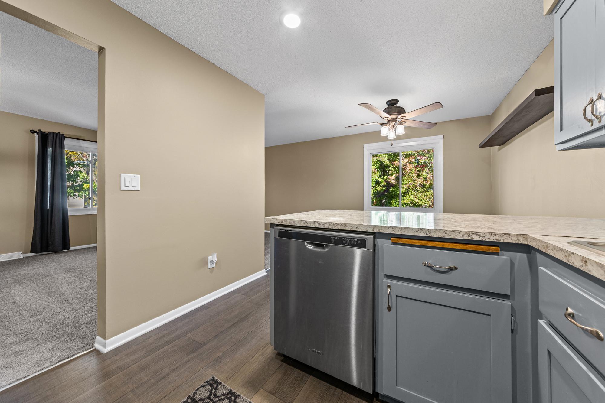 View of Residential at 914 94th Avenue, Blaine MN 55434, Blaine (24 of 50) - Mike Wilen | Minnesota Team Real Estate