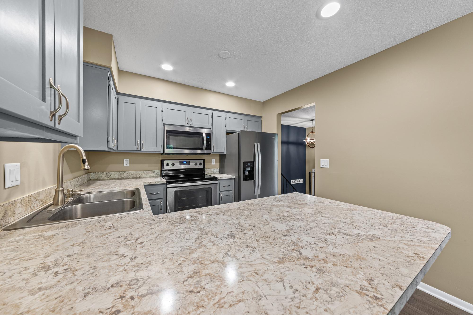 View of Residential at 914 94th Avenue, Blaine MN 55434, Blaine (18 of 50) - Mike Wilen | Minnesota Team Real Estate