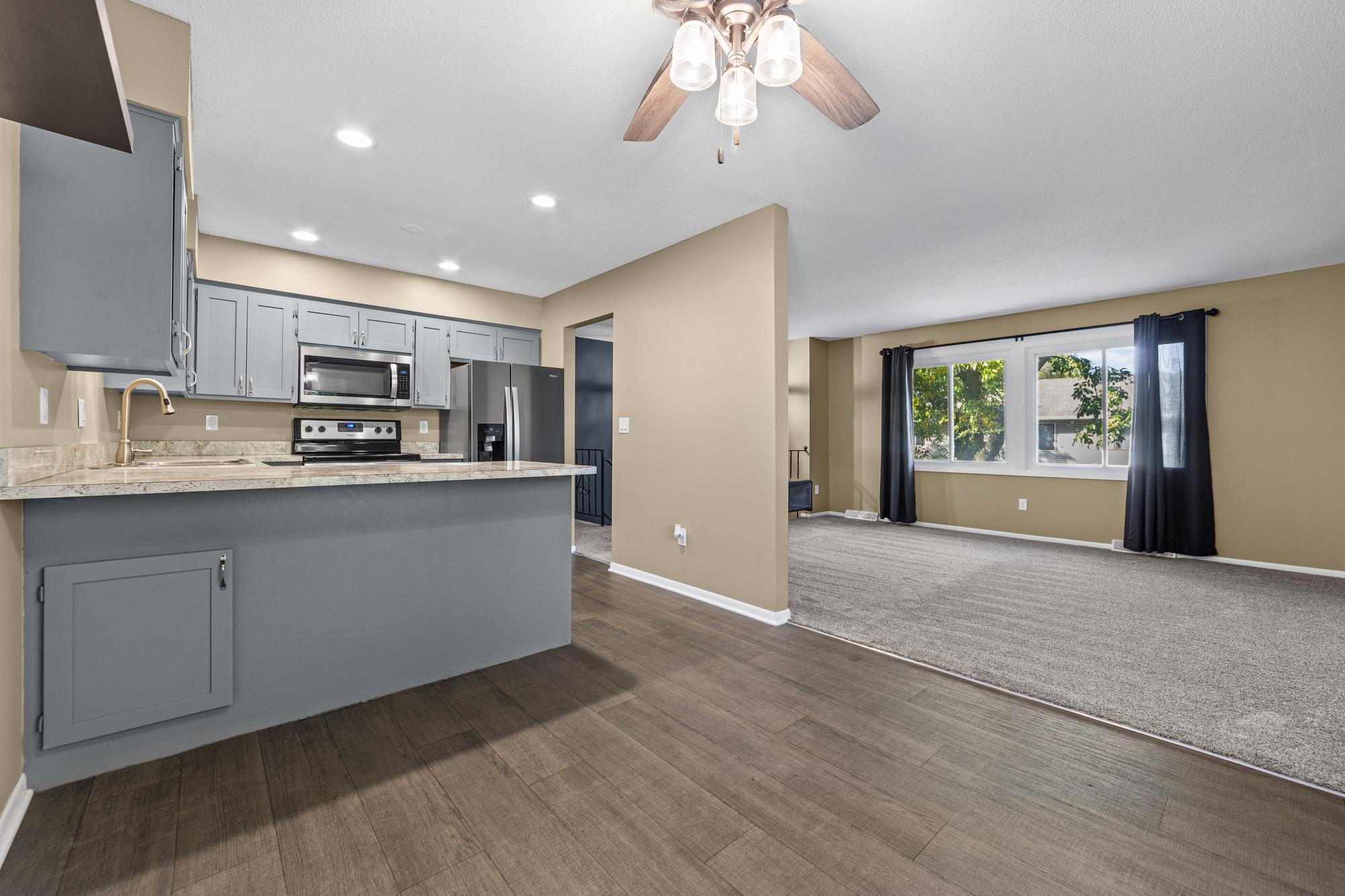 View of Residential at 914 94th Avenue, Blaine MN 55434, Blaine (16 of 50) - Mike Wilen | Minnesota Team Real Estate