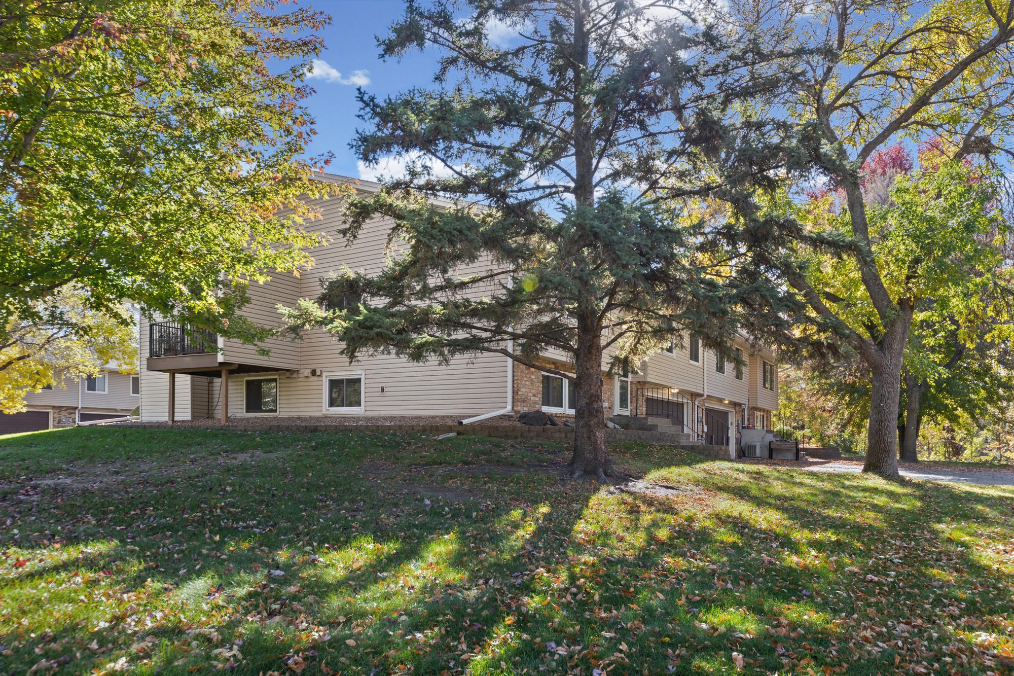 View of Residential at 914 94th Avenue, Blaine MN 55434, Blaine (47 of 50) - Mike Wilen | Minnesota Team Real Estate