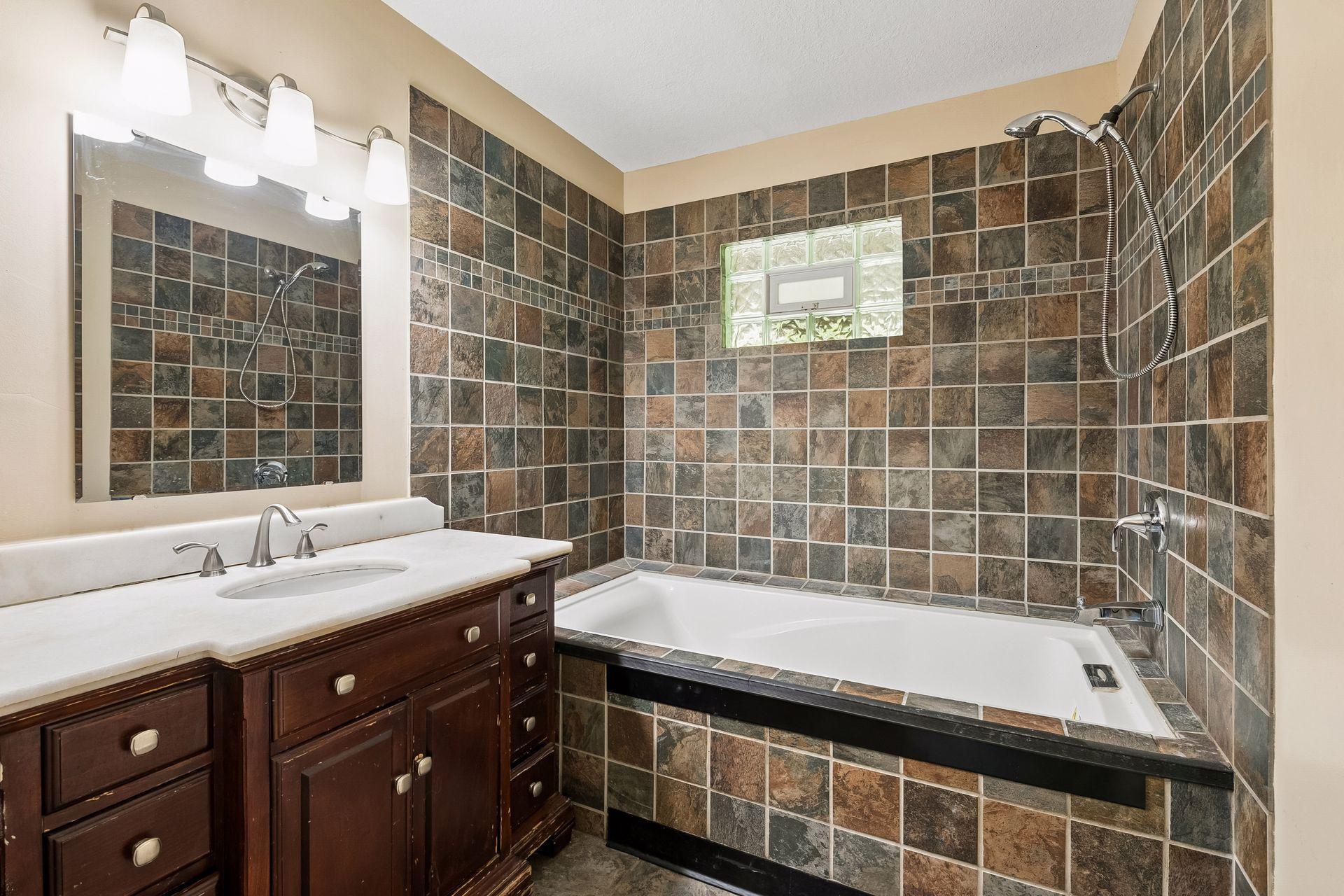 View of Residential at 9934 Maple Avenue, Bloomington MN 55431, Bloomington (13 of 34) - Mike Wilen | Minnesota Team Real Estate