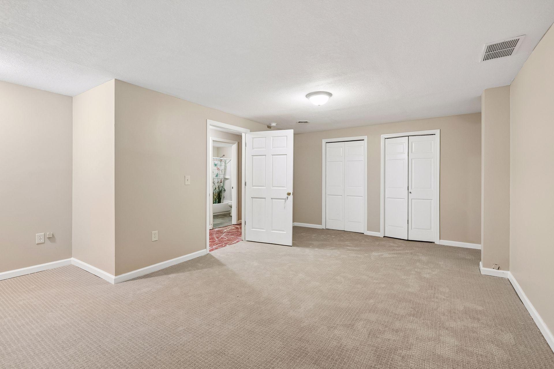 View of Residential at 9934 Maple Avenue, Bloomington MN 55431, Bloomington (22 of 34) - Mike Wilen | Minnesota Team Real Estate