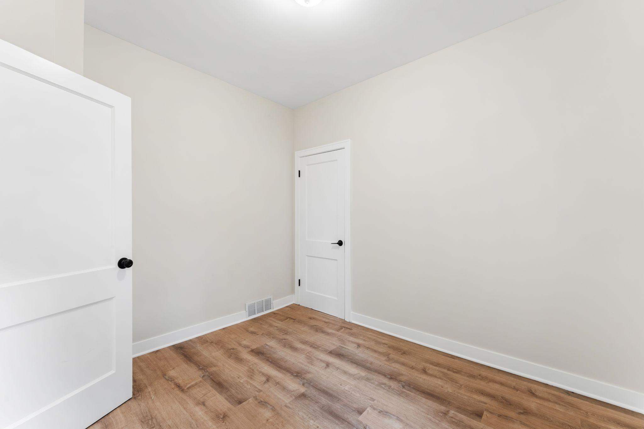 View of Residential at 1223 Reaney Avenue, Saint Paul MN 55106, Saint Paul (16 of 40) - Mike Wilen | Minnesota Team Real Estate