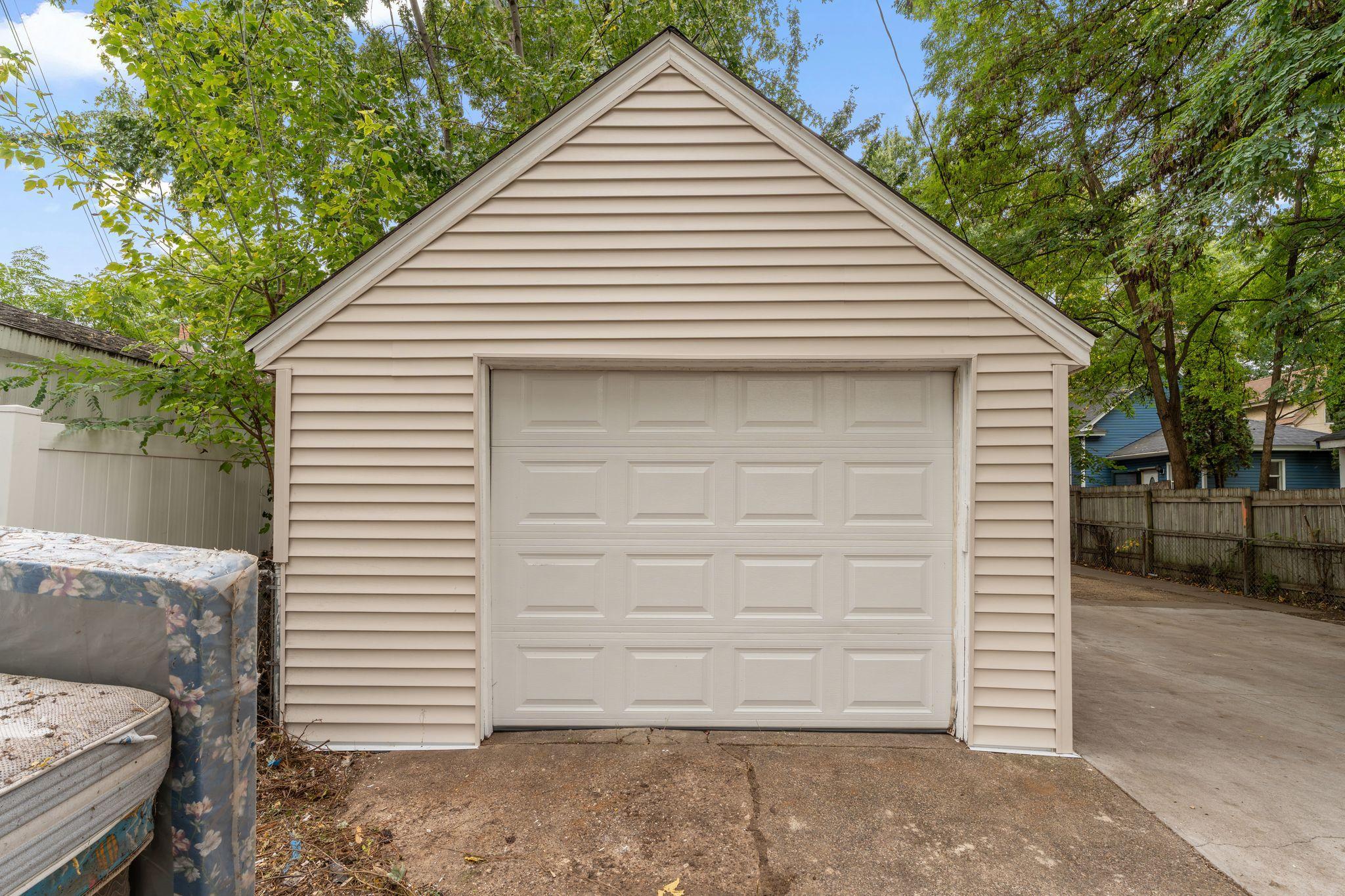 View of Residential at 1223 Reaney Avenue, Saint Paul MN 55106, Saint Paul (39 of 40) - Mike Wilen | Minnesota Team Real Estate