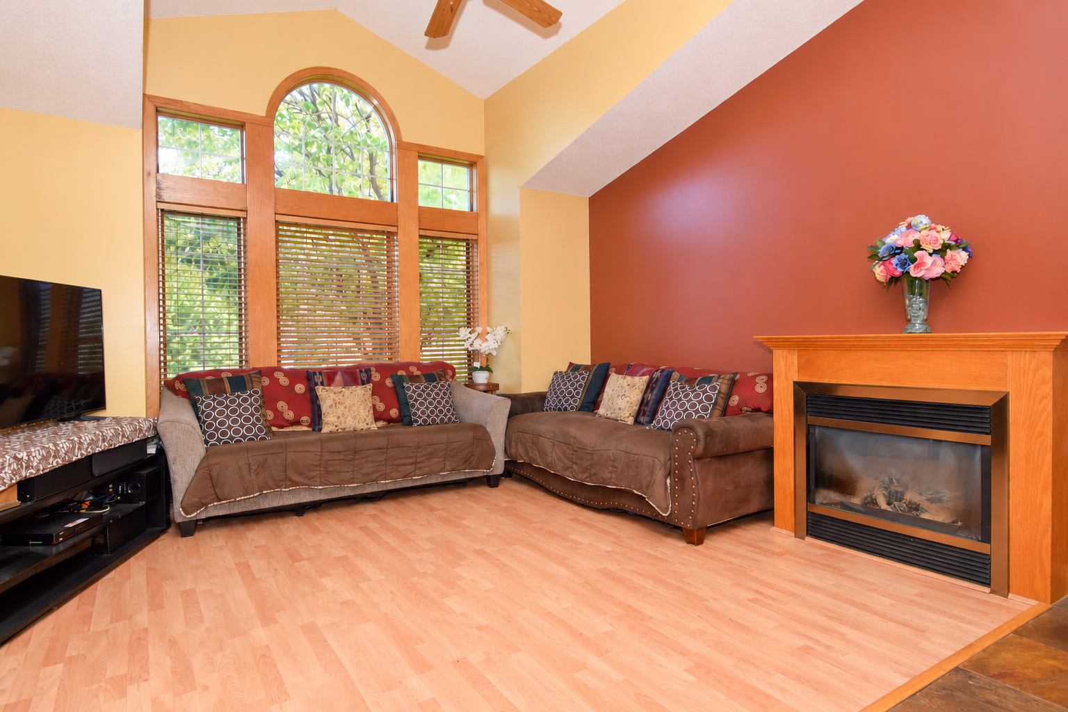 View of Residential at 8743 Queens Gardens, Brooklyn Park MN 55443, Brooklyn Park (4 of 27) - Mike Wilen | Minnesota Team Real Estate